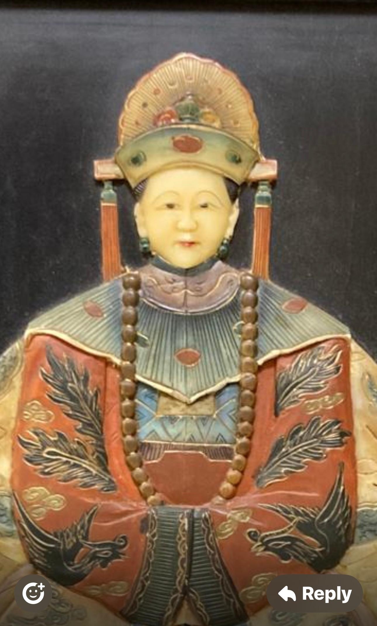Portrait d'un empereur et d'empereurs en pierre dure sculptée chinoise en vente 5