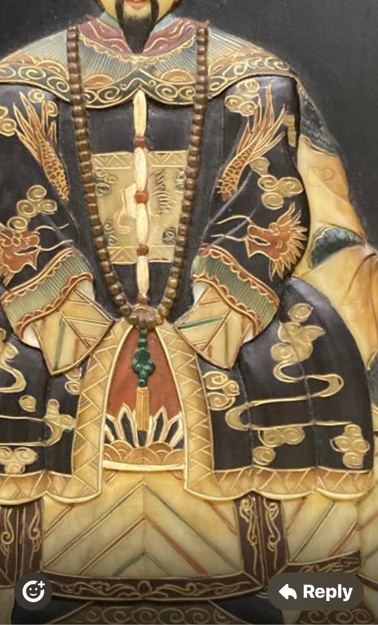 20ième siècle Portrait d'un empereur et d'empereurs en pierre dure sculptée chinoise en vente