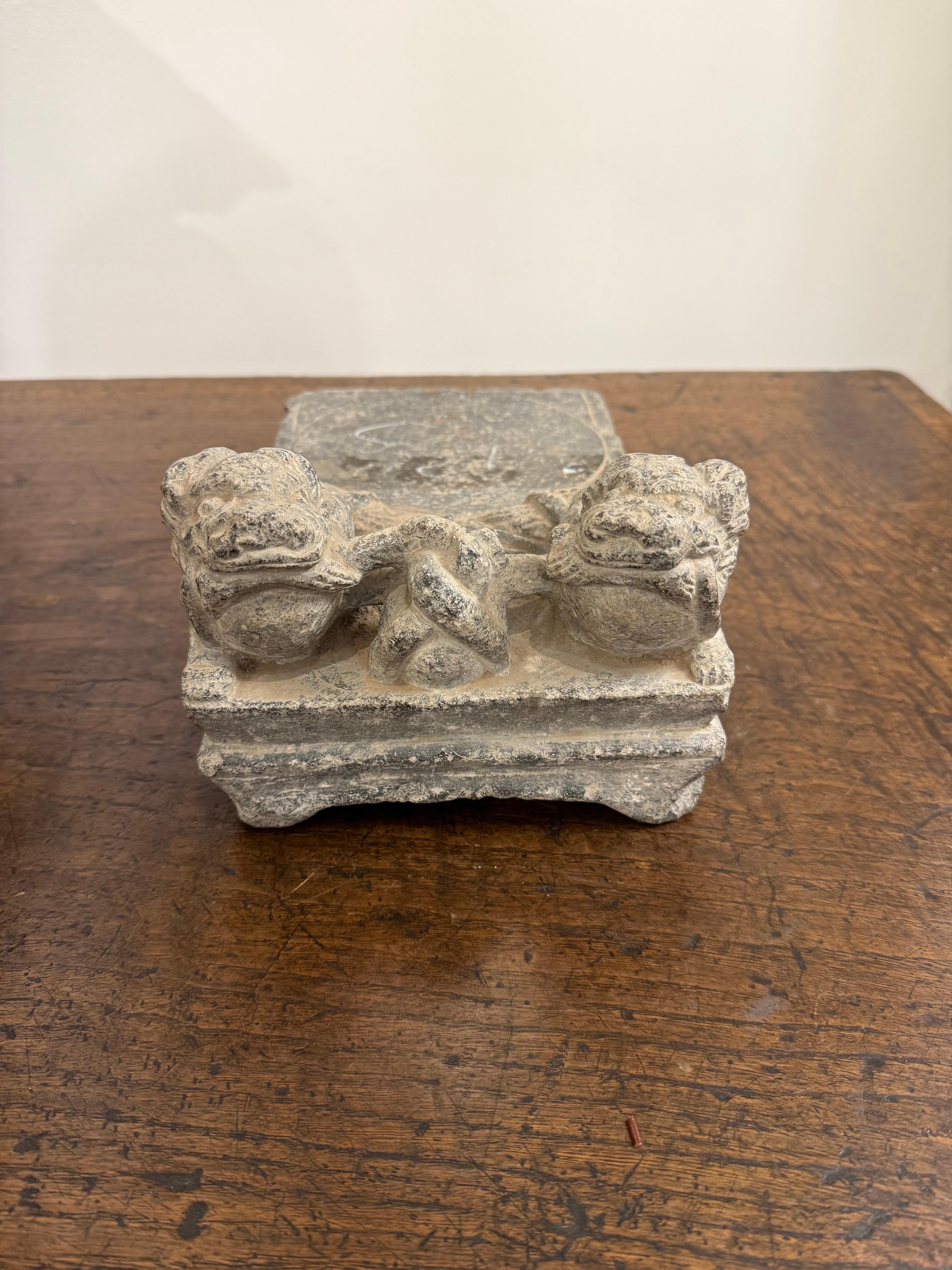 XVIIIe siècle et antérieur Encre sculptée chinoise, 18e siècle en vente