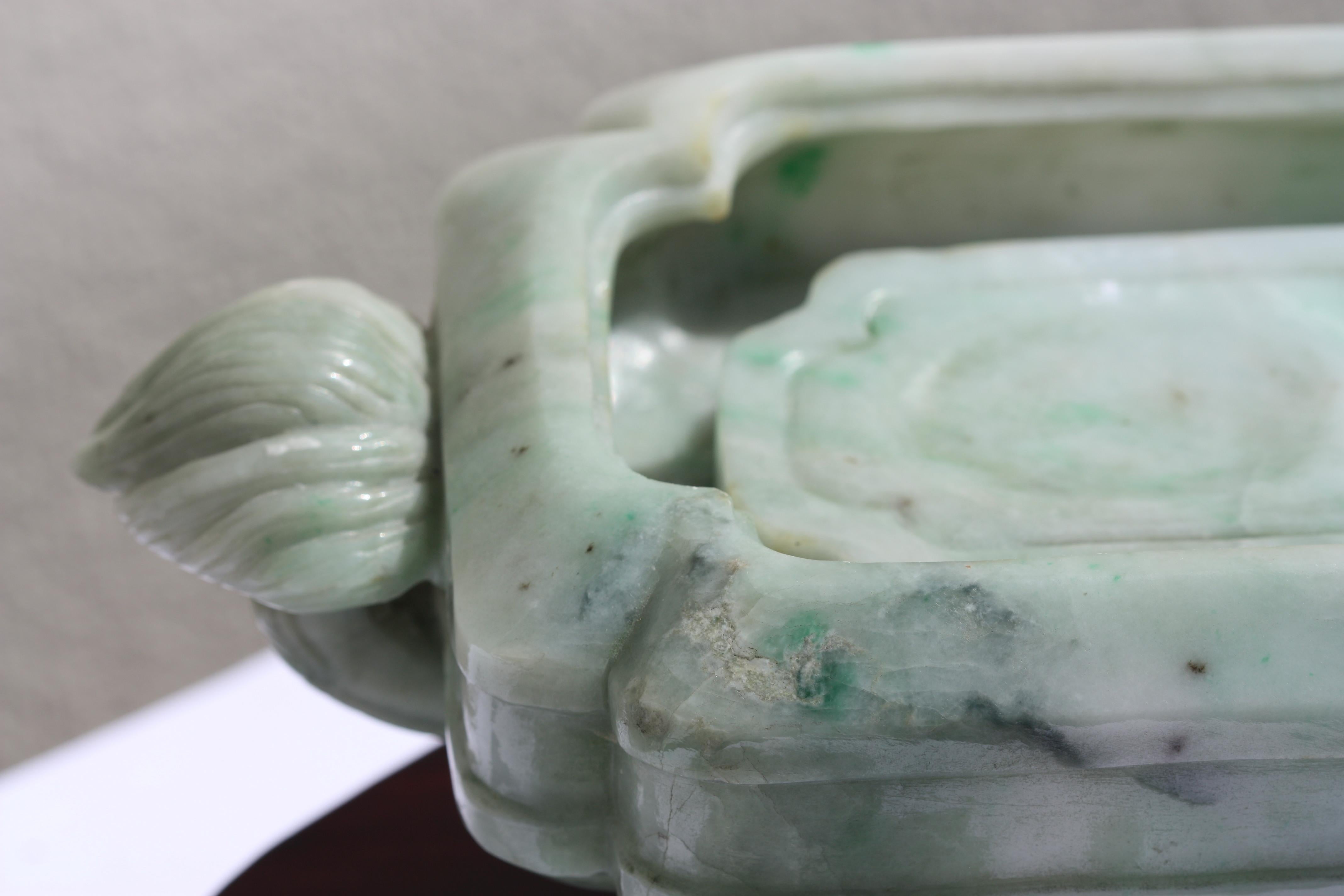 Chinesische geschnitzte Jade-Schachtel und Deckel im Angebot 3