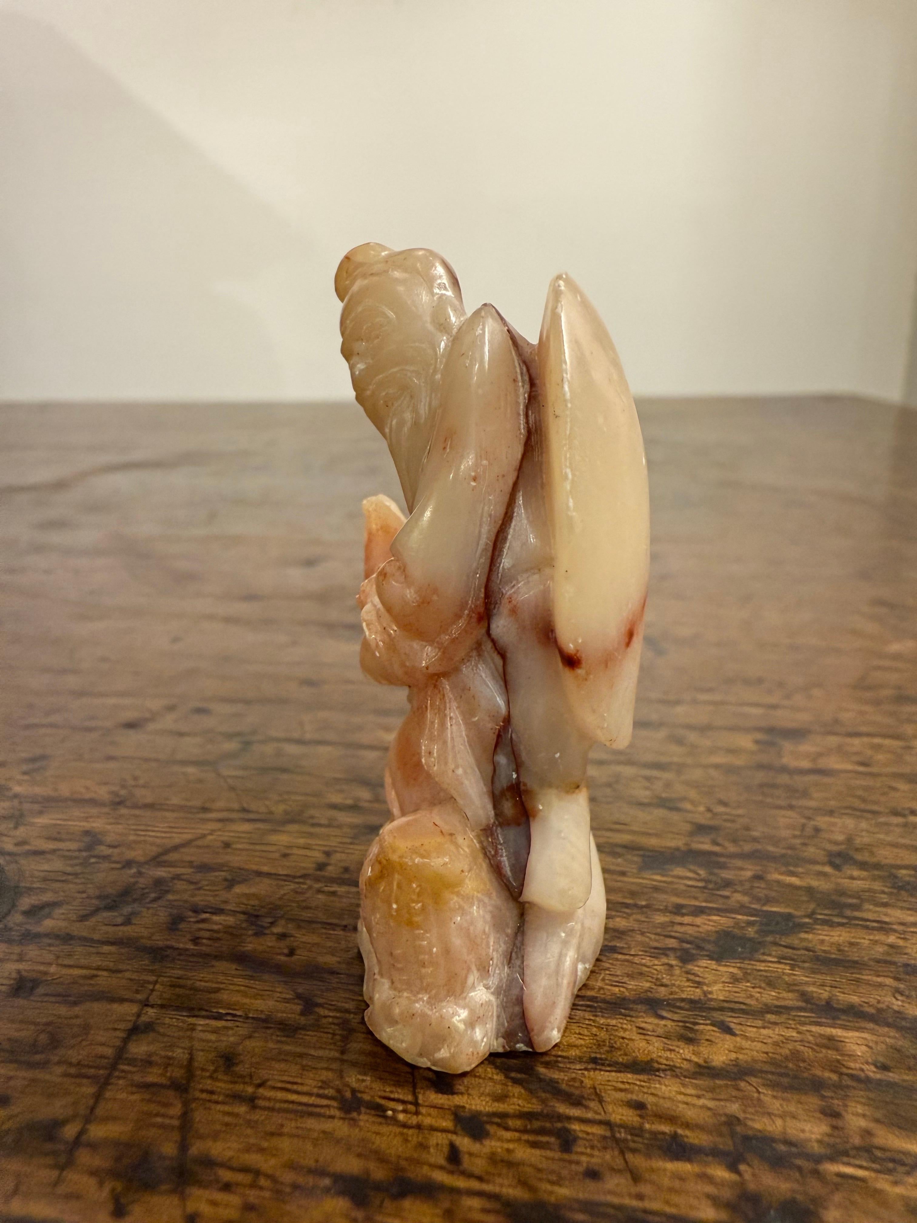 Figura di pescatore in pietra ollare cinese intagliata, inizio XX secolo In condizioni buone in vendita a ARMADALE, VIC