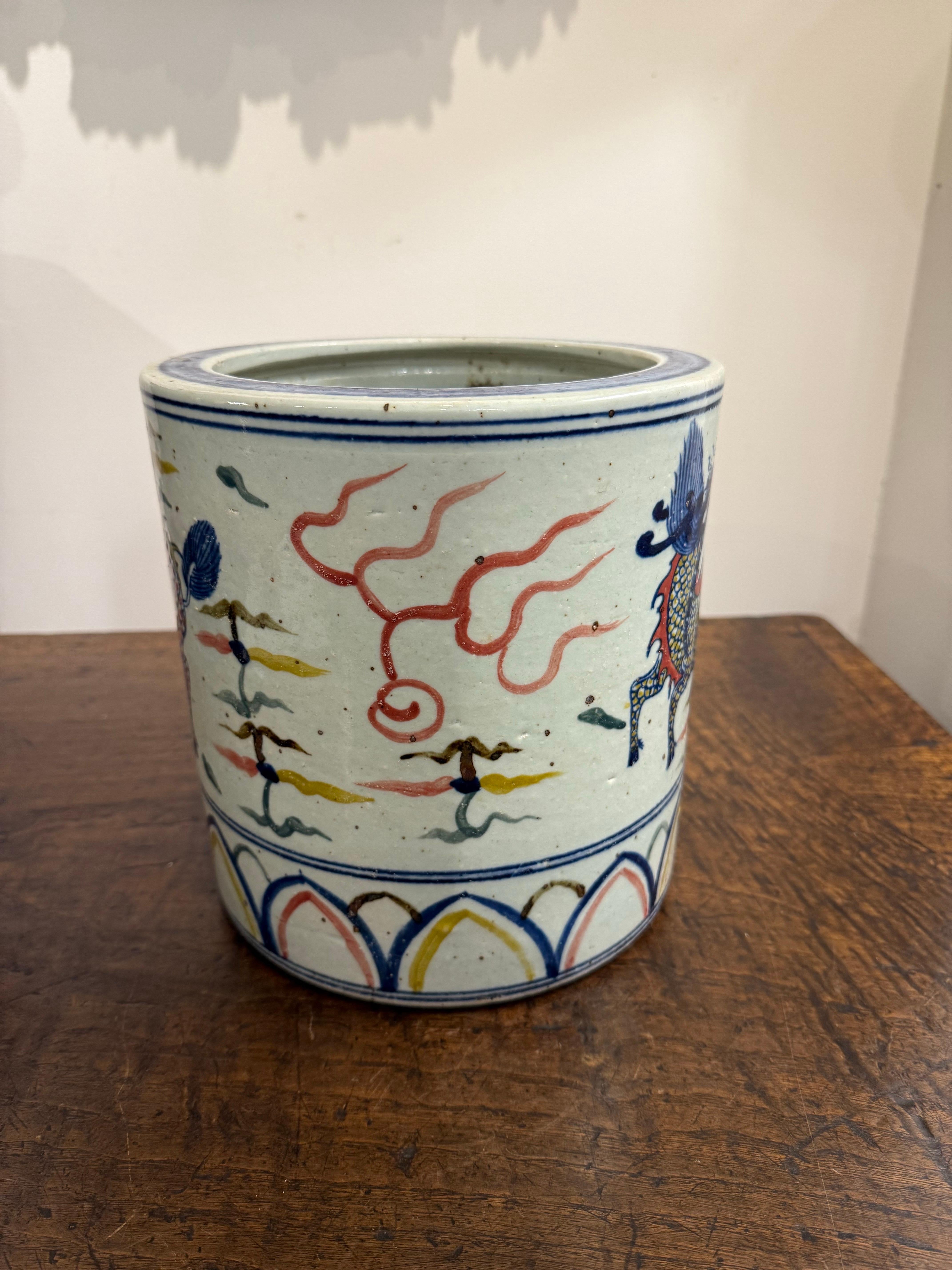 Fait main Jardinière Wucai en céramique chinoise, 19e siècle en vente