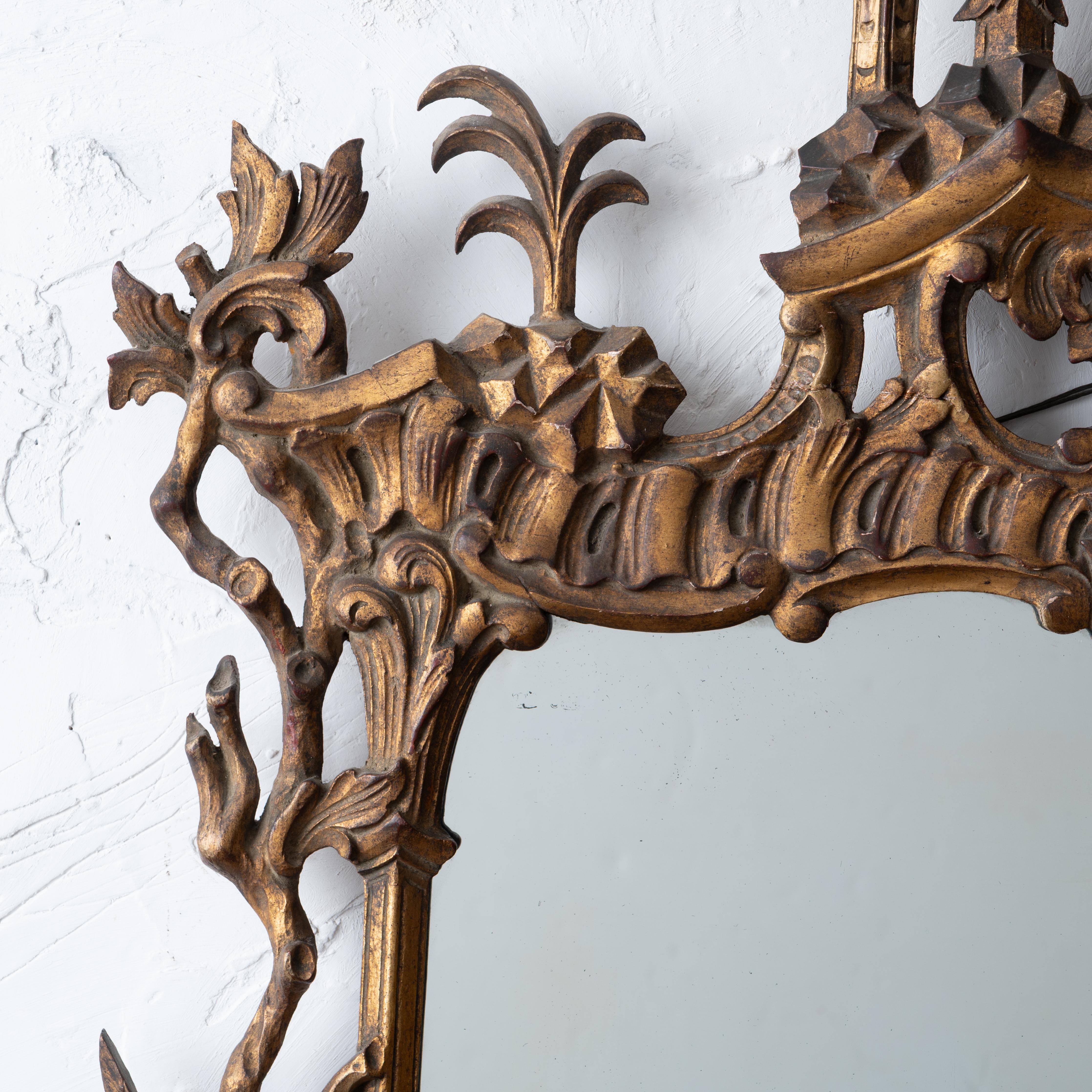 Miroir Chippendale chinois en bois doré sculpté, 20e siècle en vente 6