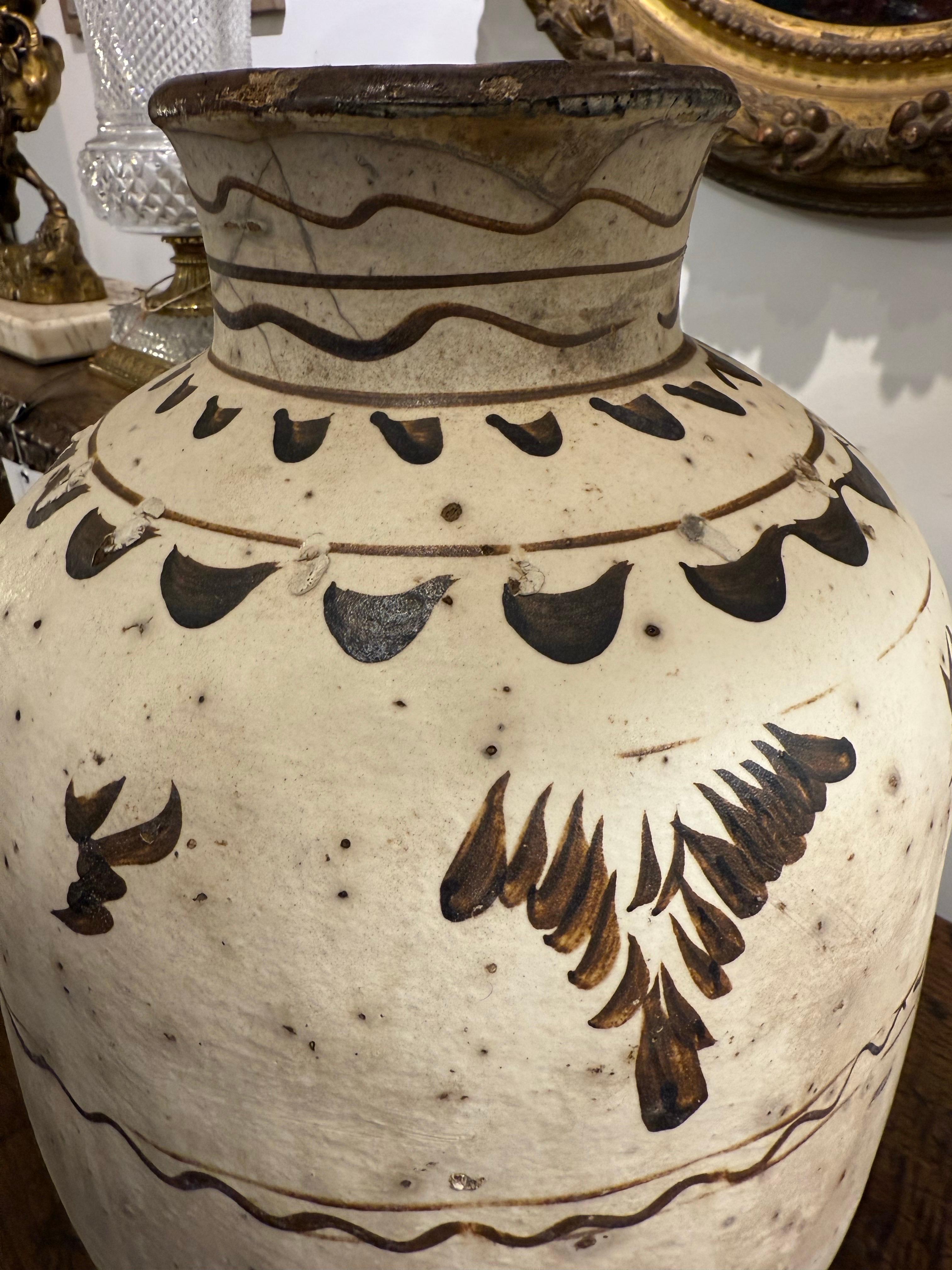 Vaso cinese in pietra di Cizhou, dinastia Ming, XVII secolo in vendita 3