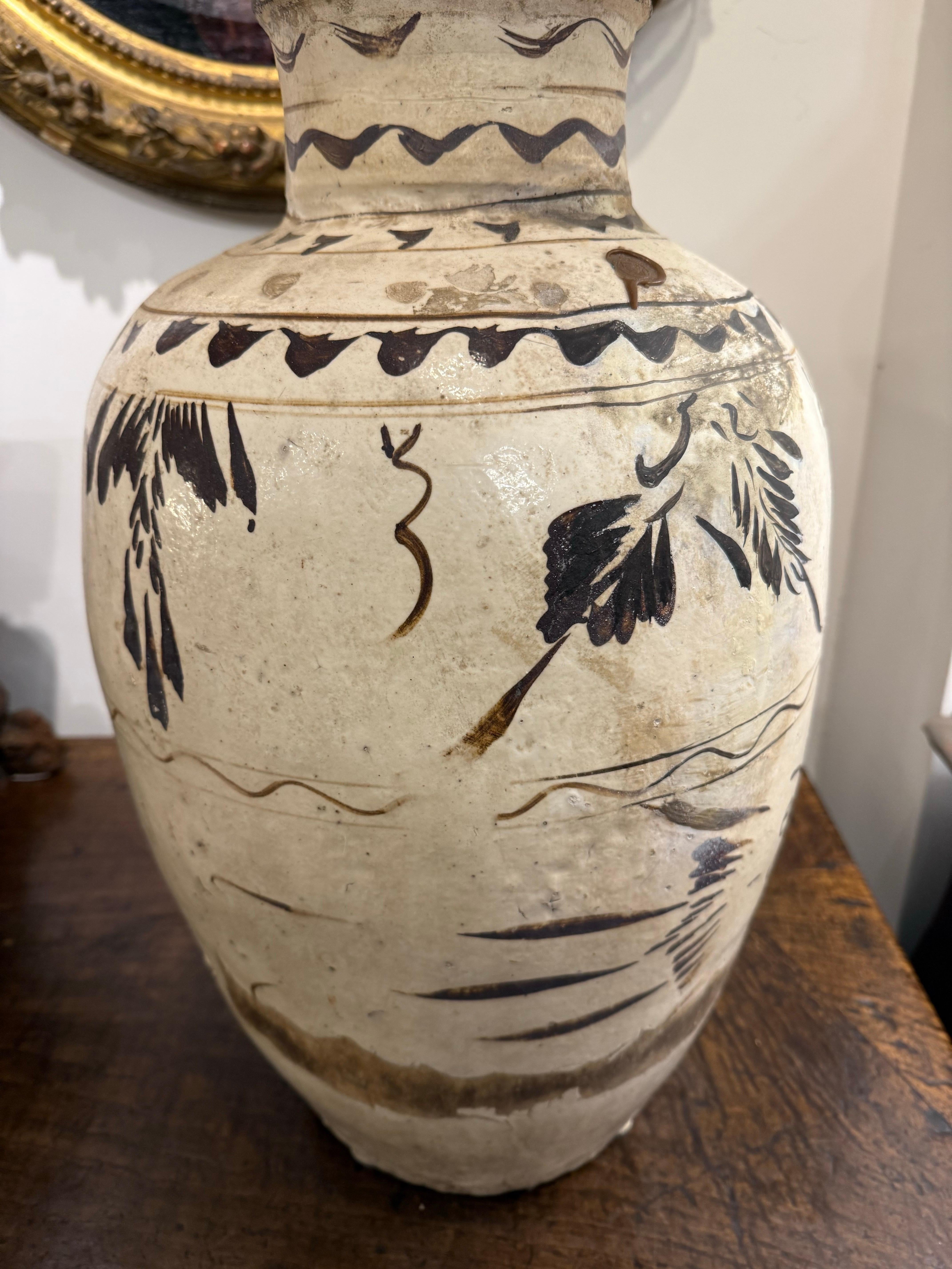 A Chinese Cizhou Stonweare Vessel, Ming Dynasty, 17th Century in vendita 5