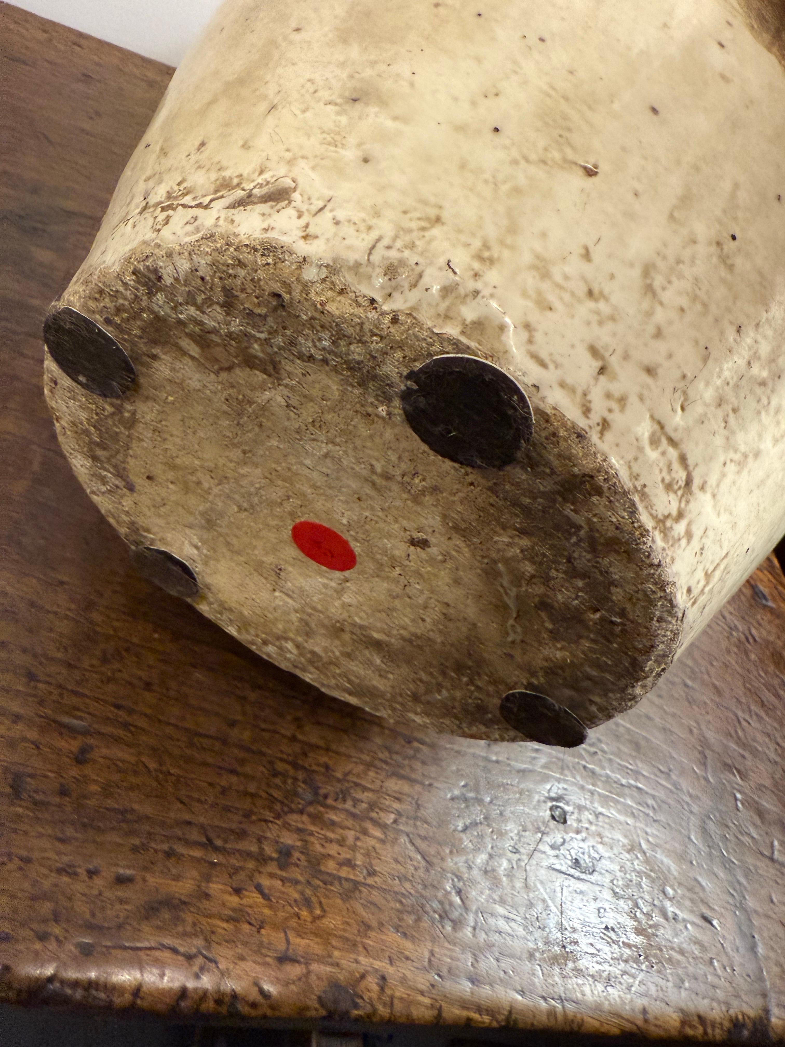 A Chinese Cizhou Stonweare Vessel, Ming Dynasty, 17th Century in vendita 7