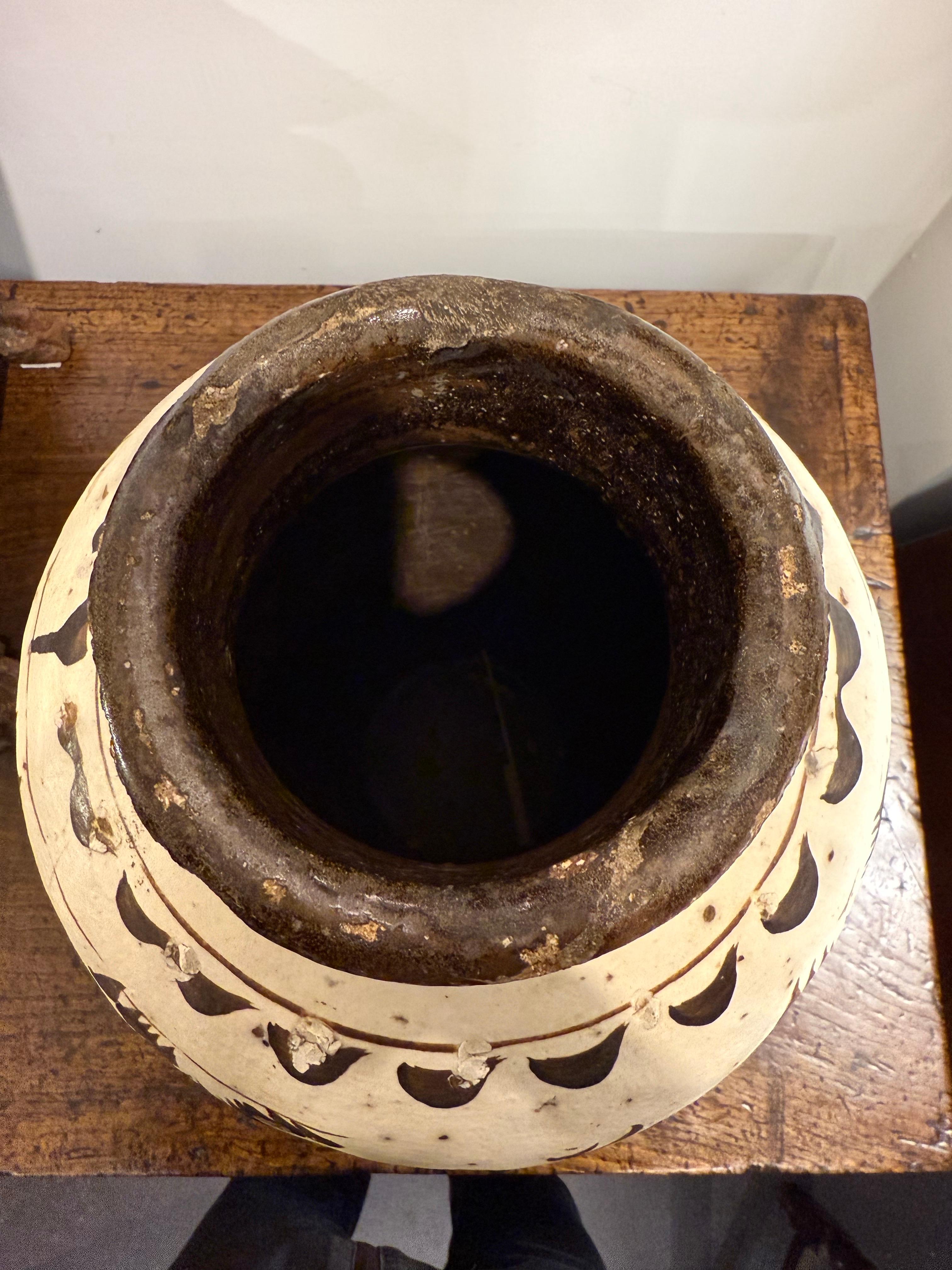 Vaso cinese in pietra di Cizhou, dinastia Ming, XVII secolo in vendita 1