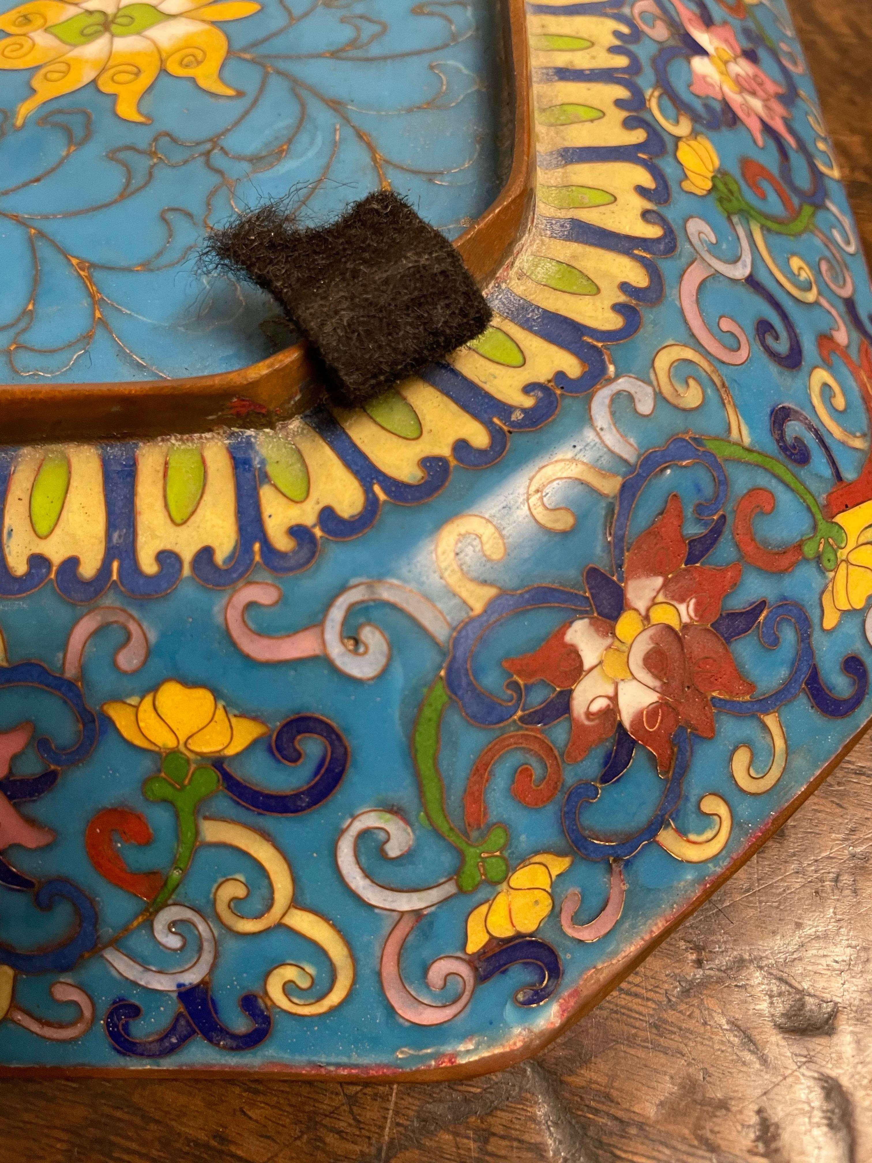 A Chinese Cloisonne Tray with Qianlong Mark, Early 20th Century For Sale 7