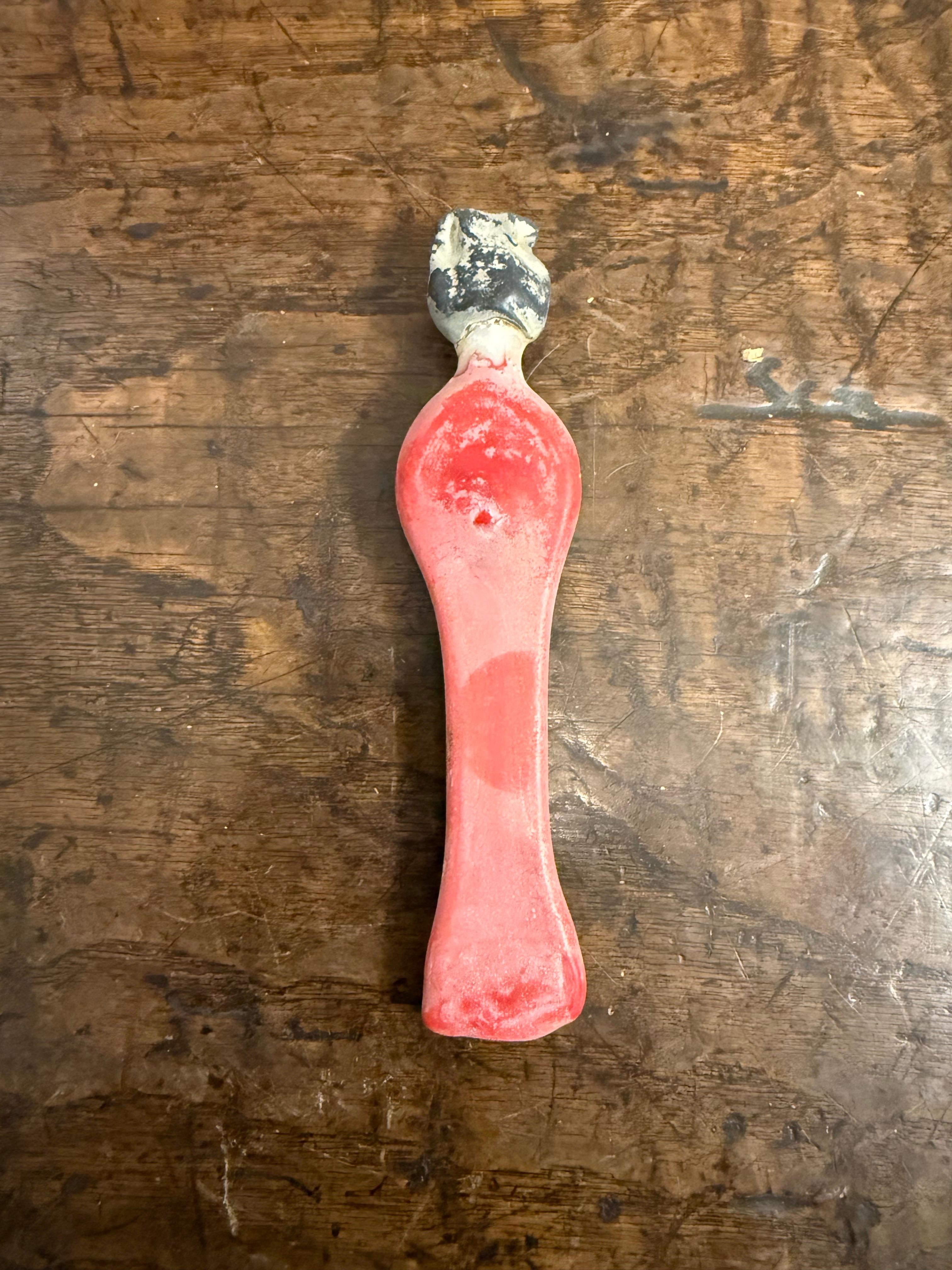 Servante de tombeau chinoise en verre coloré (Liuli), 19e siècle en vente 2