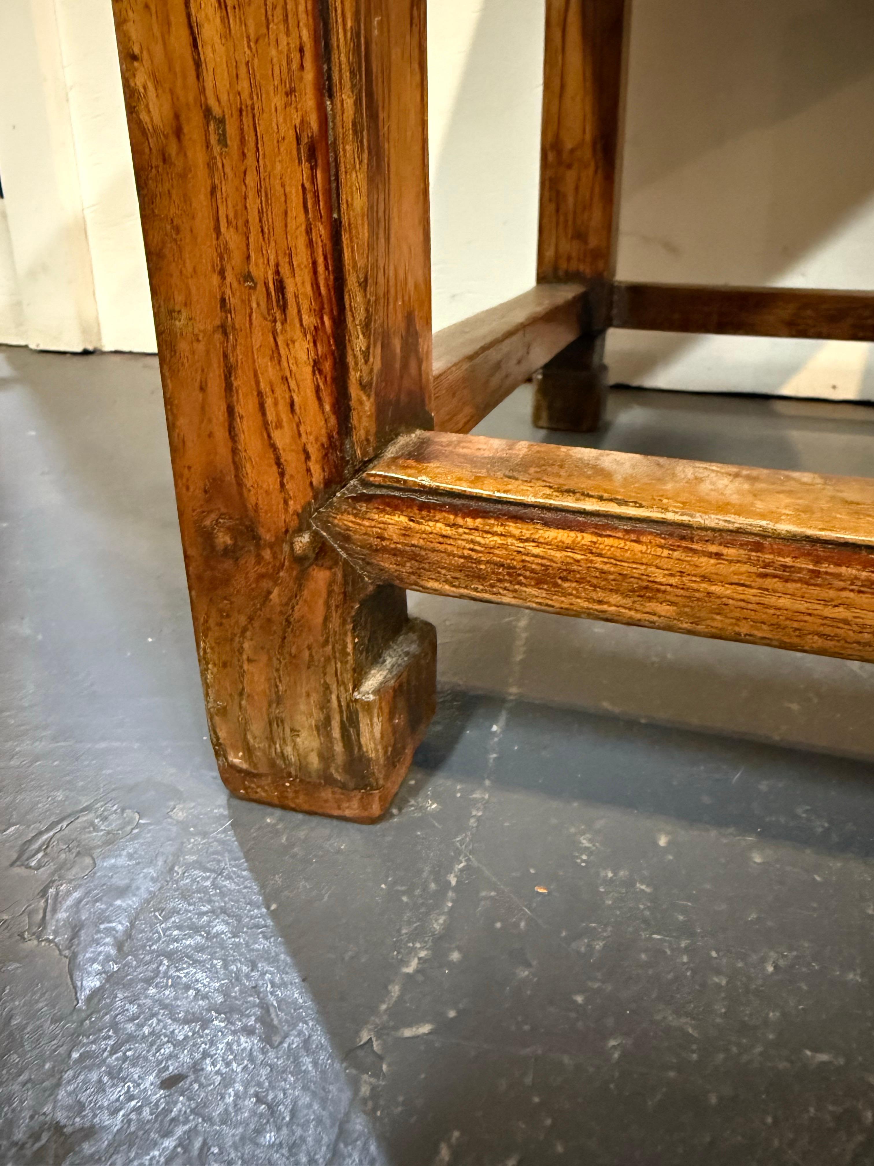 Table d'appoint / tabouret en orme de Chine, début du 20e siècle en vente 3