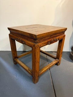 Tavolino/sgabello cinese in olmo, inizio XX secolo