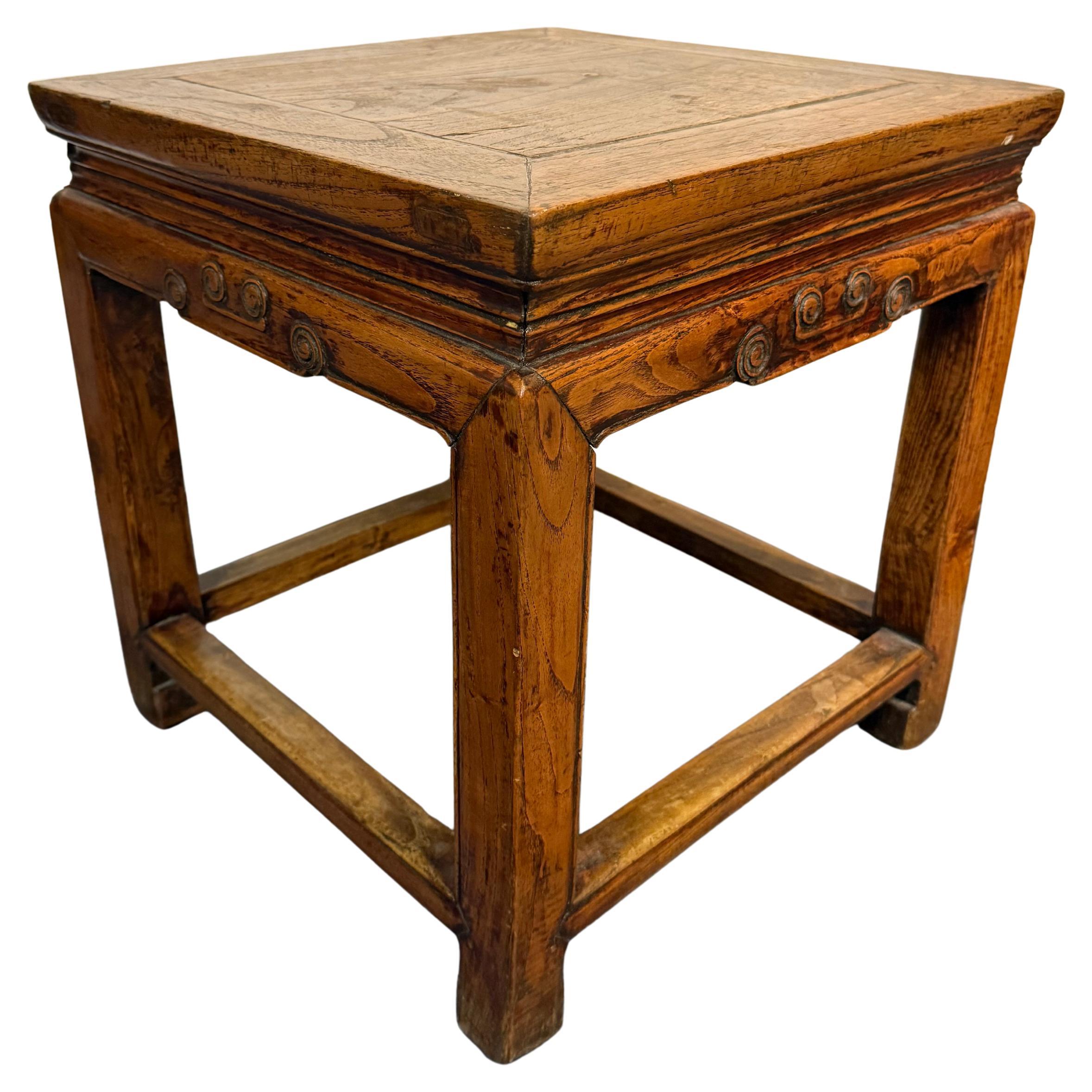 Table d'appoint / tabouret en orme de Chine, début du 20e siècle