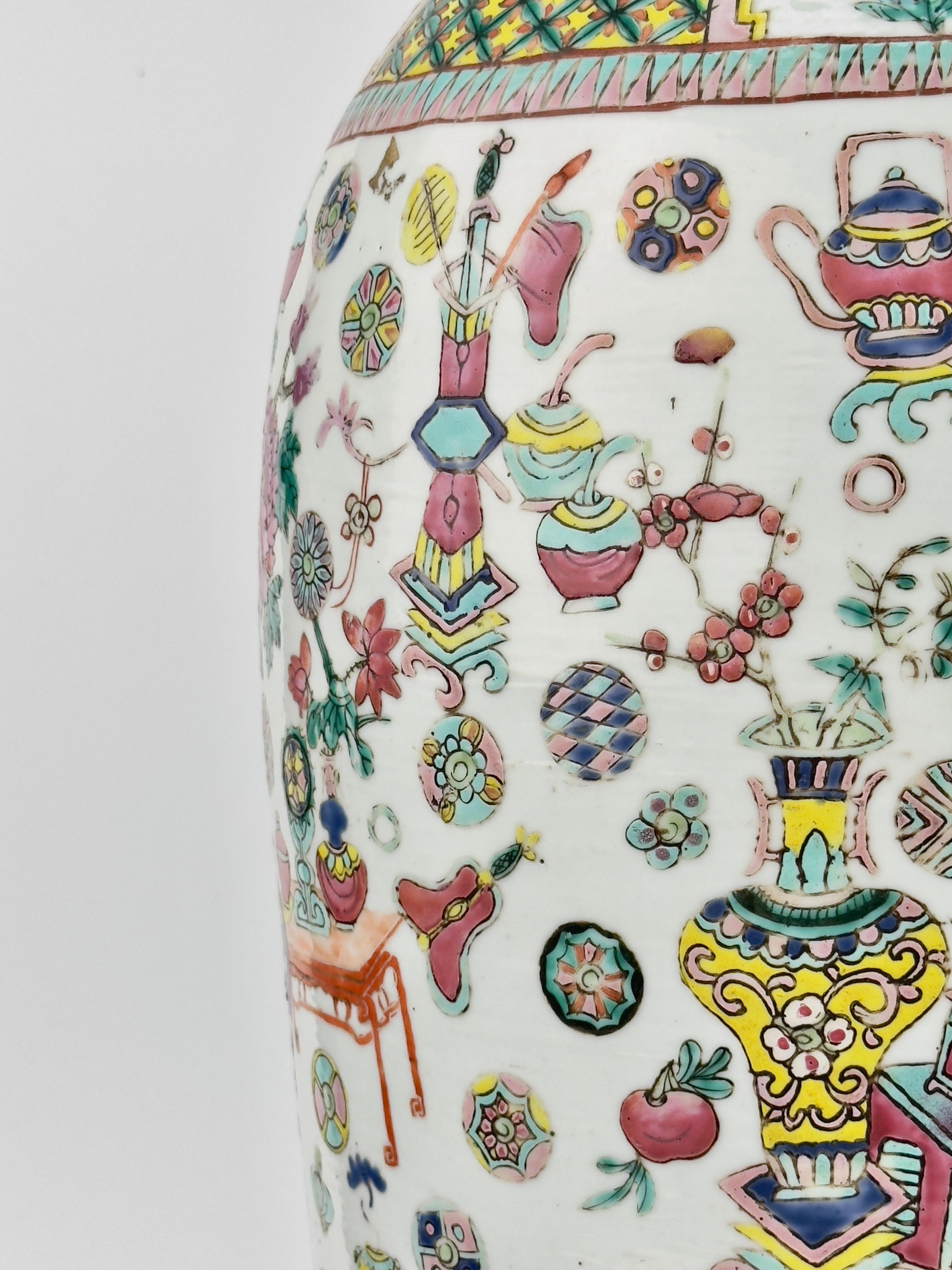 A Large Chinese Enameled Famille Rose Vase, Qing Period, 19th century For Sale 2