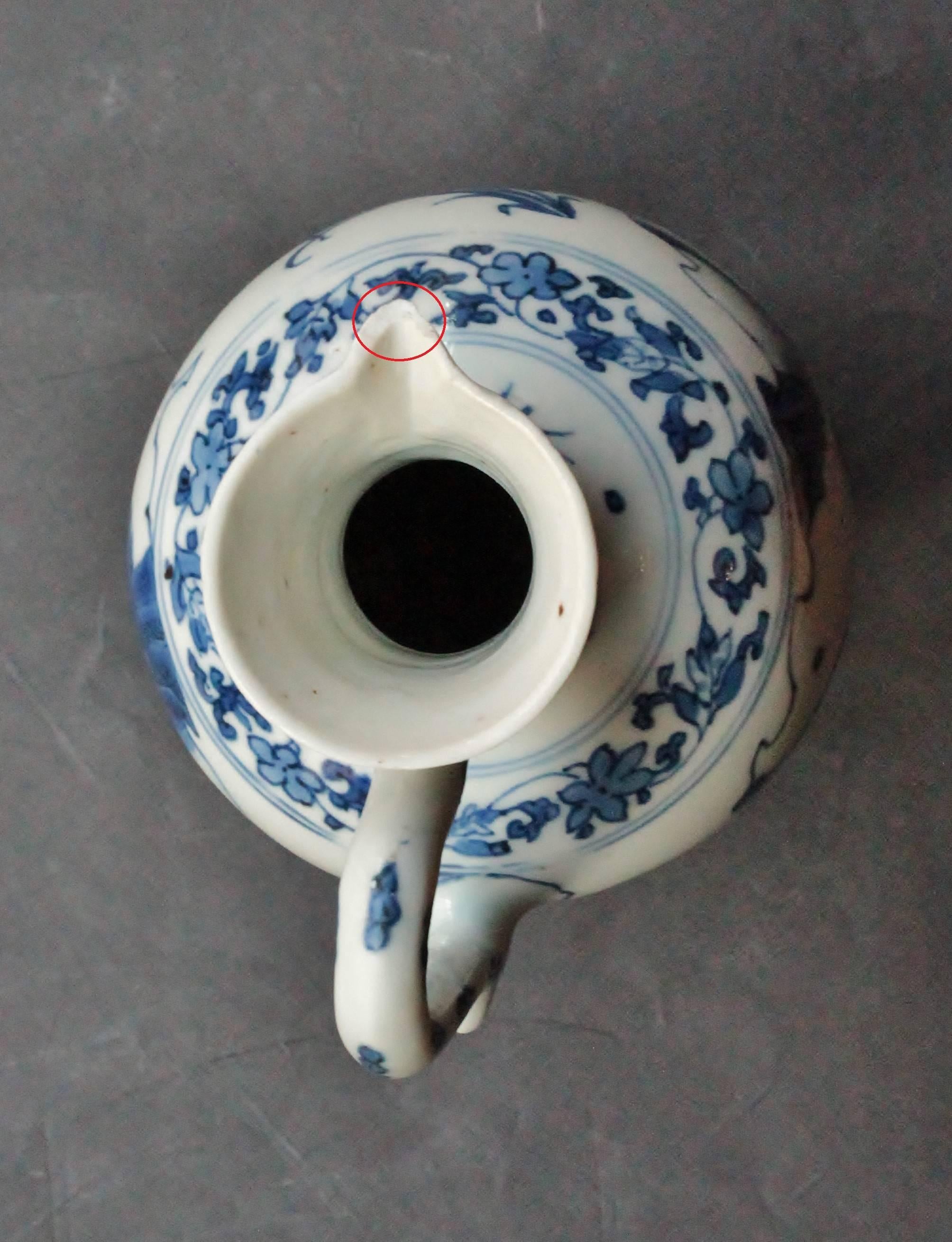 Chinese Export Blue and White Jug, Transition Period, 17th Century For Sale 4