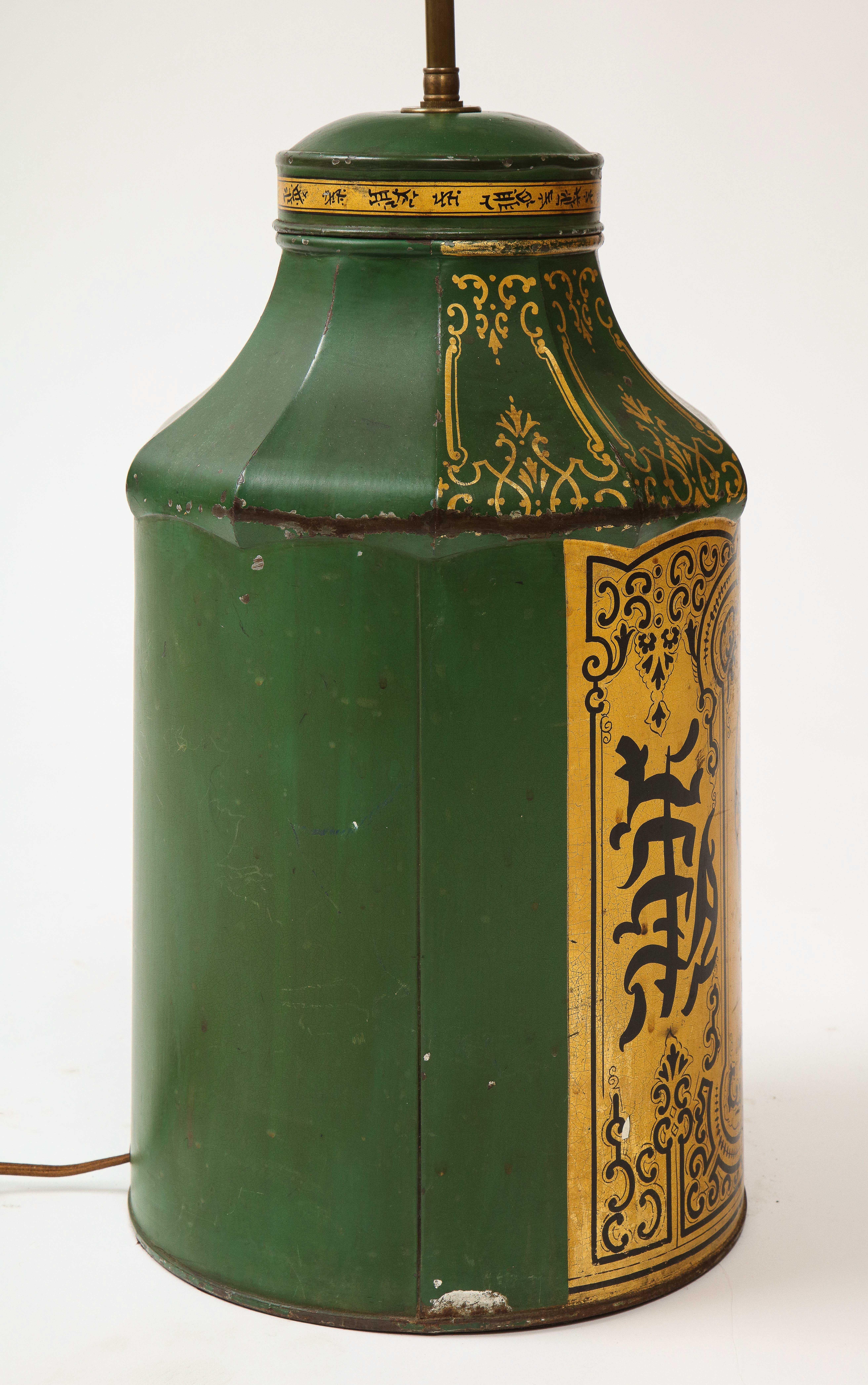 Metal Chinese Export Green Painted and Gilt Tôle Tea Canister Lamp For Sale