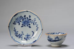 A Chinese Export Porcelain Blue and White Teabowl and Saucer