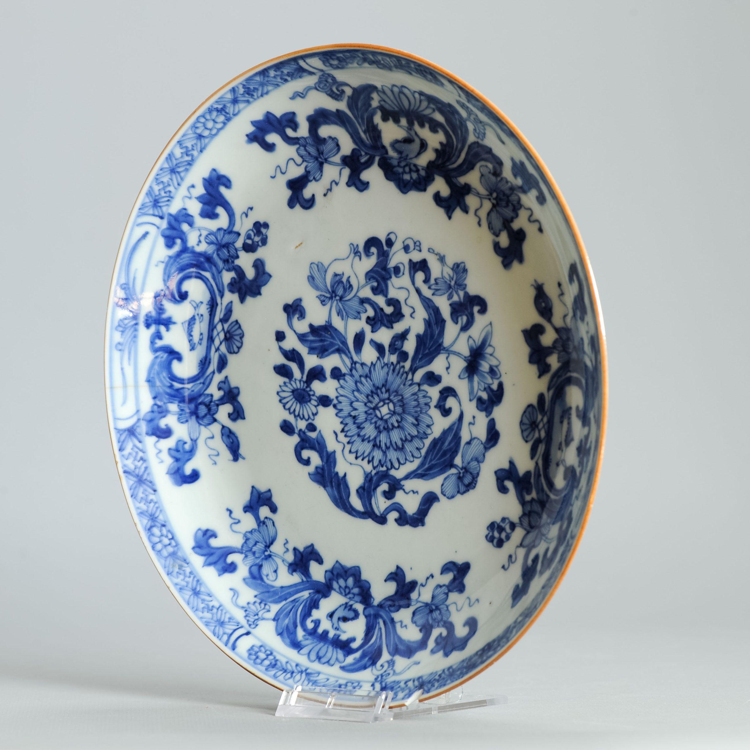 Chinesisches Export-Porzellan, blau-weißes Geschirr MADAME DE POMPADOUR, Qianlong-Zeit im Zustand „Gut“ im Angebot in Amsterdam, Noord Holland