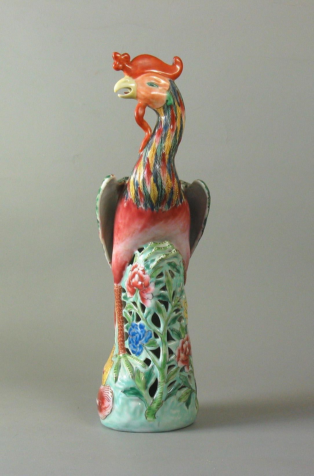 Chinese Famille Rose Phoenix, Early 20th Century In Good Condition In Ottawa, Ontario