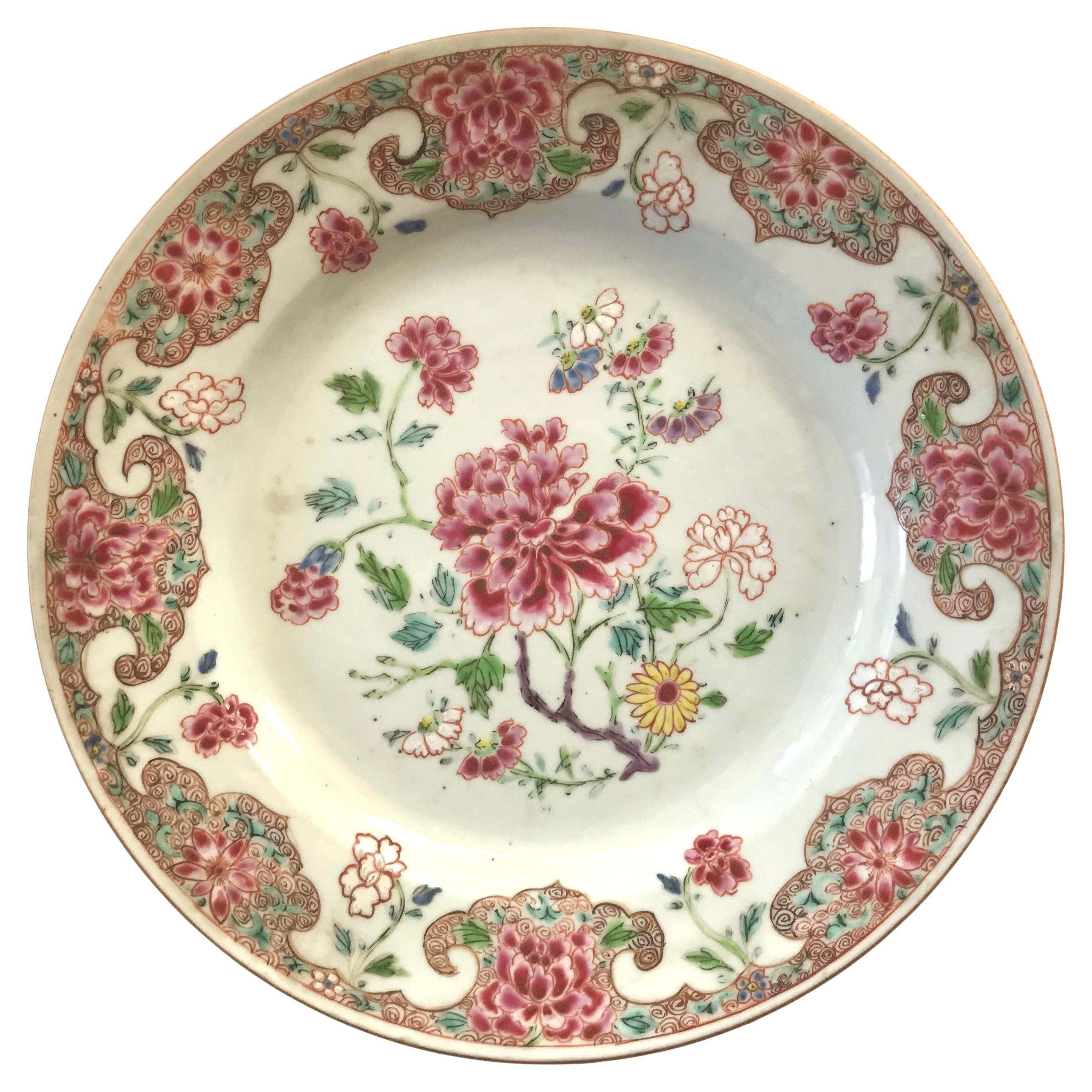 A Chinese famille rose plate Yongzheng period For Sale