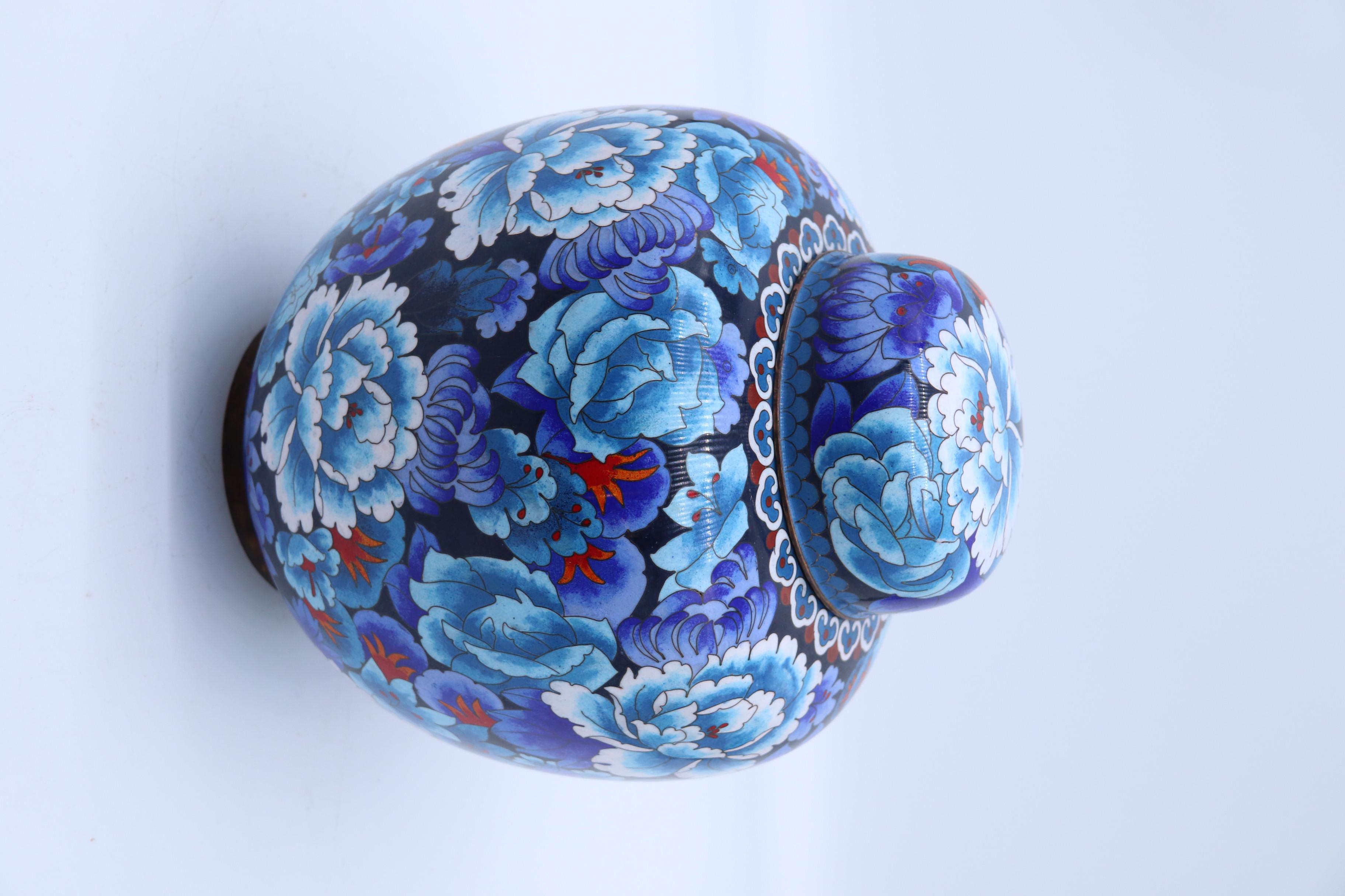 20th Century Chinese Large Cloisonné Ginger Jar Enamelled with Peonies, c 1930