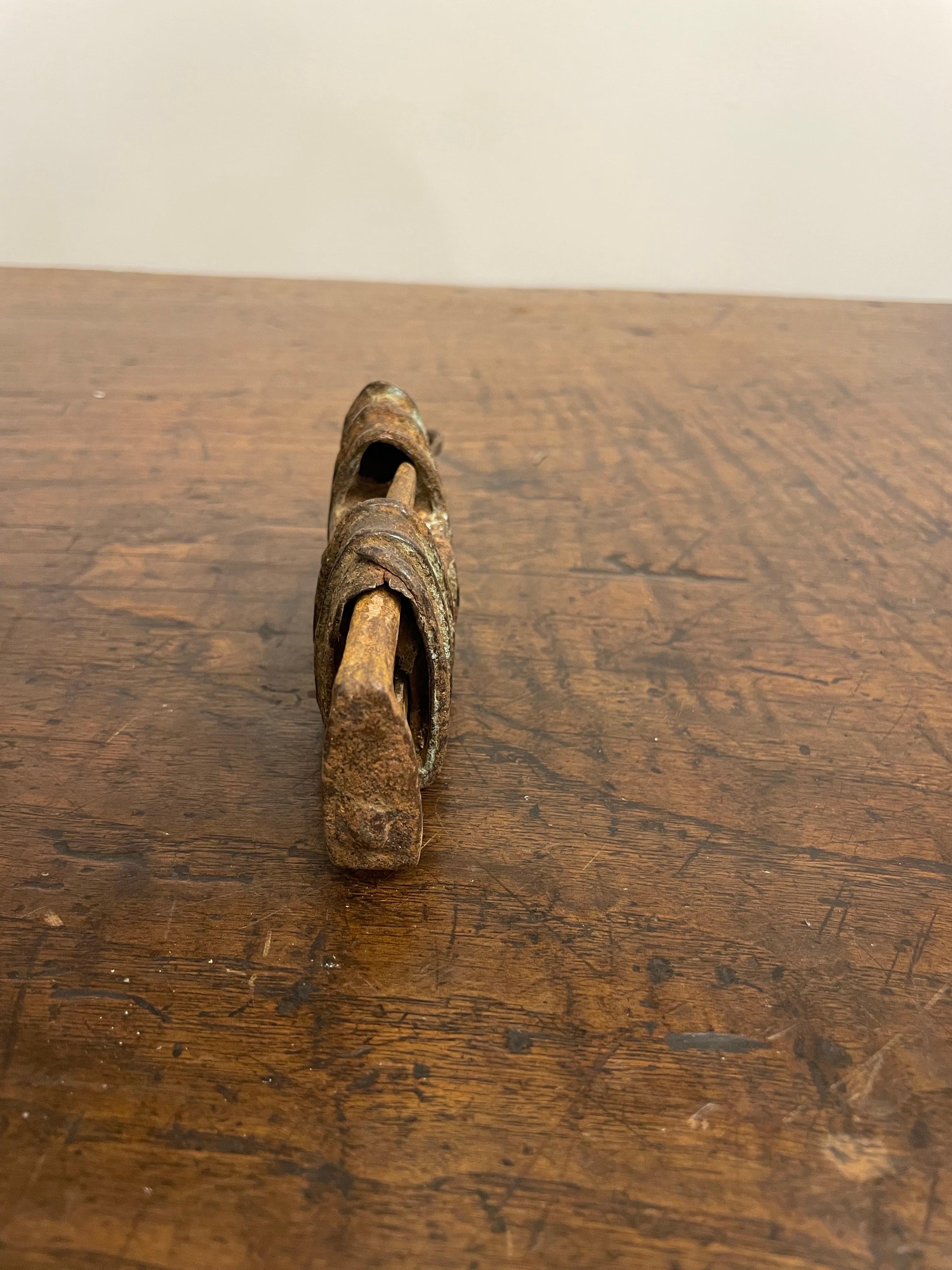 A Chinese Metal Lock with Key, Late 19th Century In Good Condition For Sale In ARMADALE, VIC