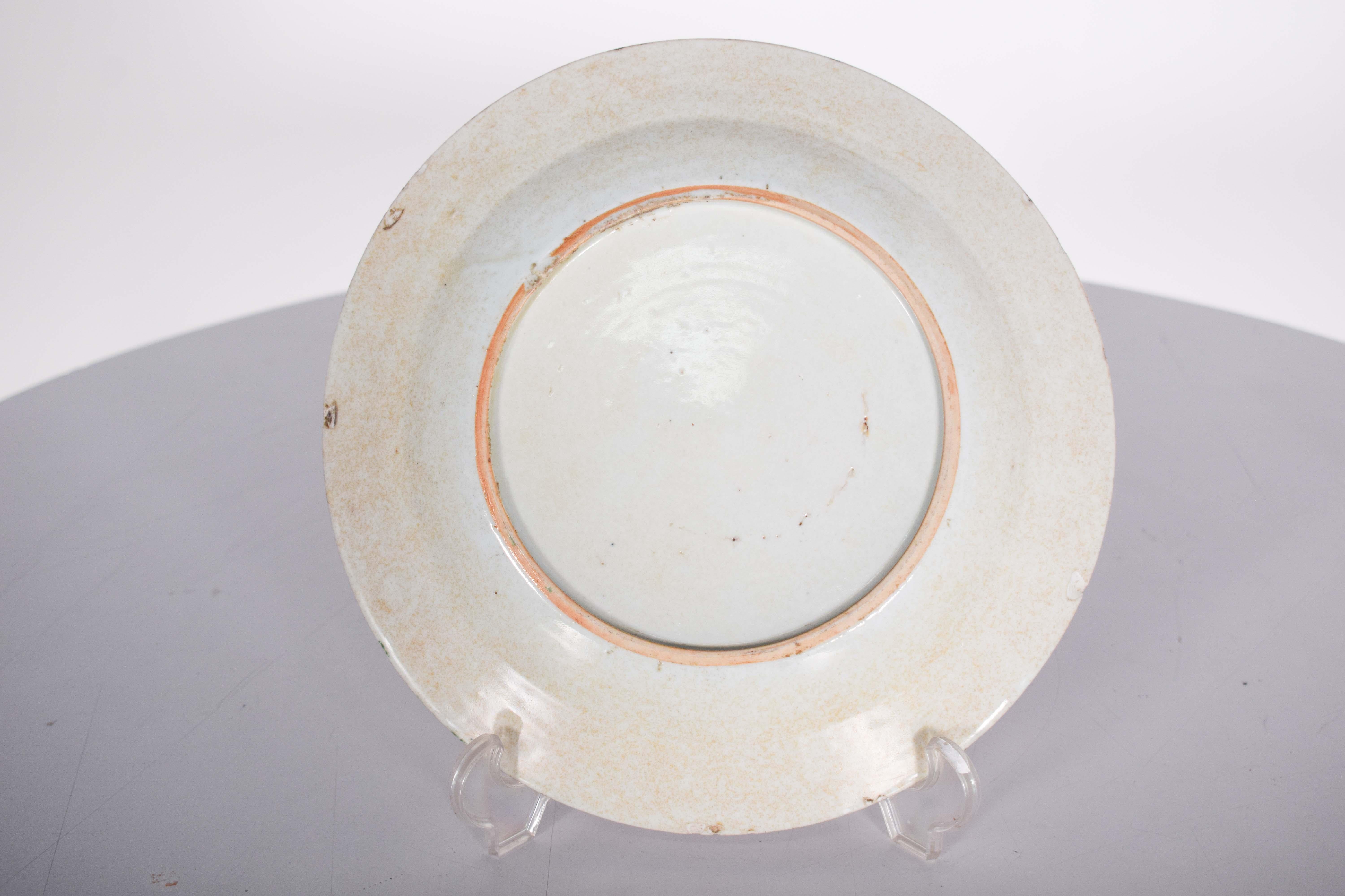A Chinese Porcelain Plate for Export, Qing Dynasty In Good Condition For Sale In Lisboa, Lisboa