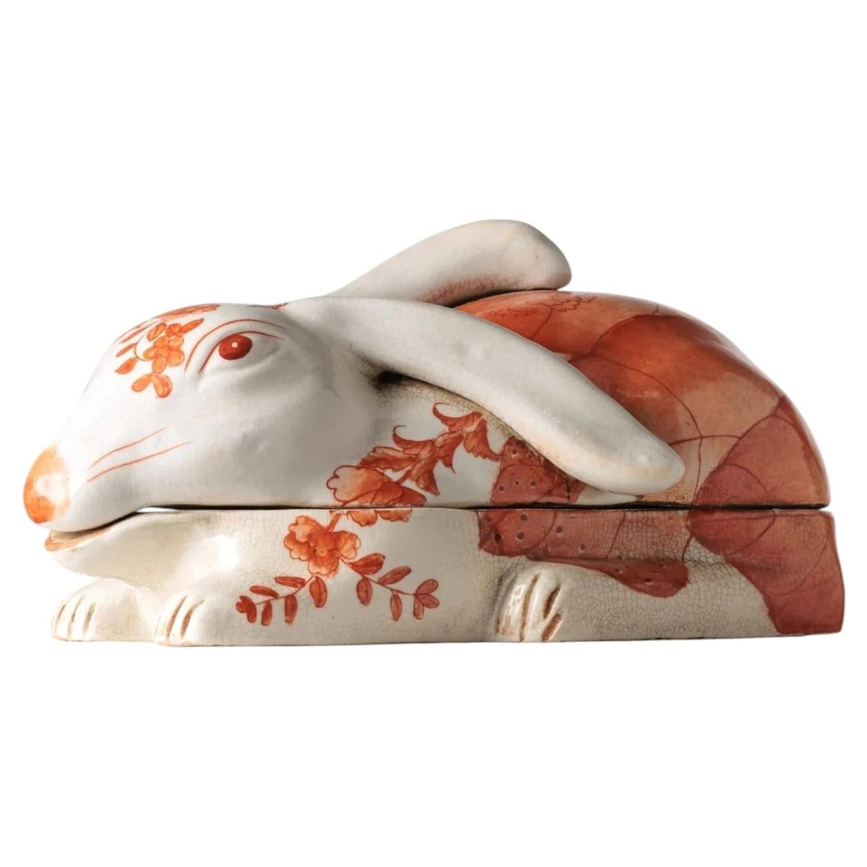 Un lapin en porcelaine chinoise