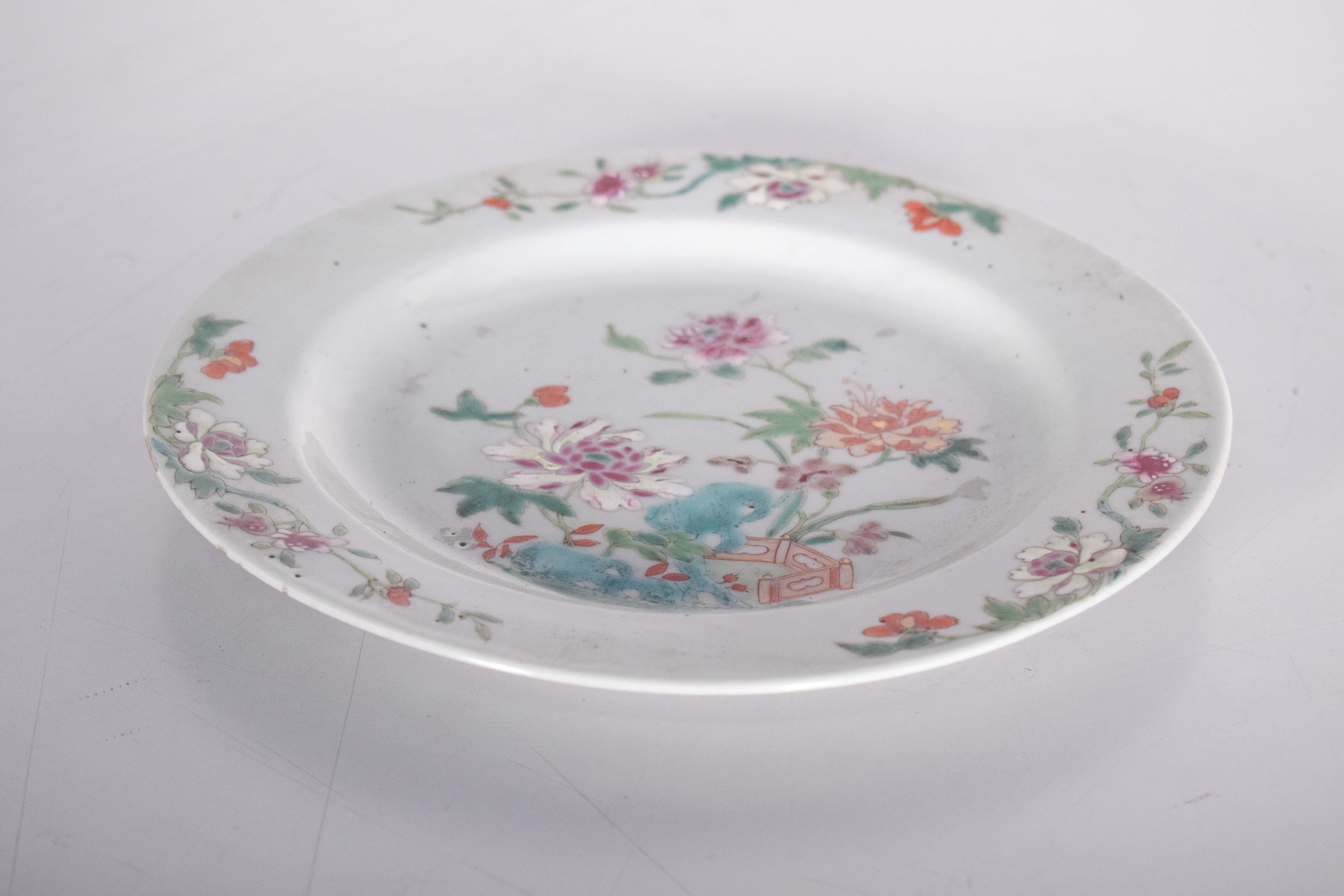 Plato hondo de porcelana china para exportación, dinastía Qing en Bueno estado para la venta en Lisboa, Lisboa