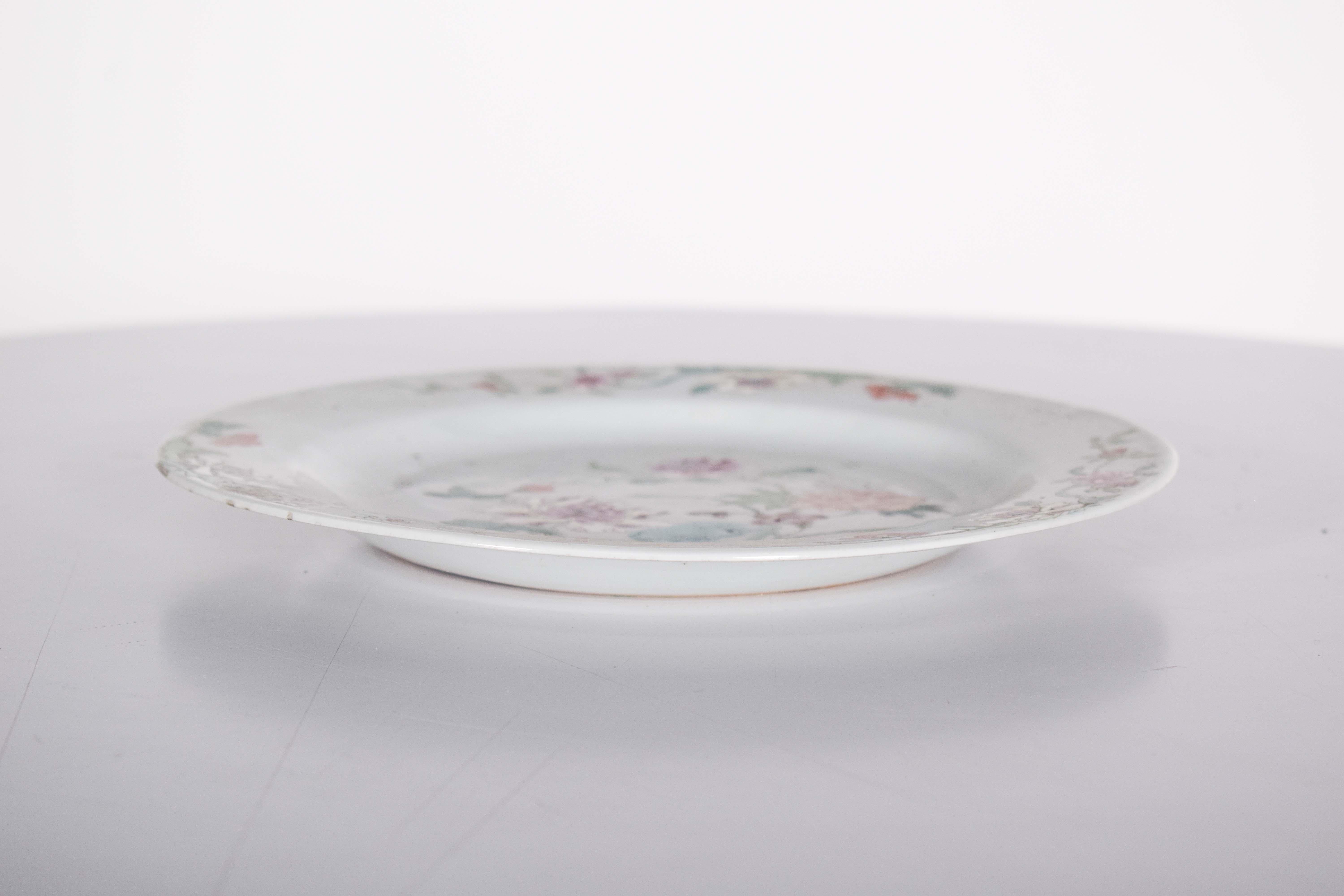 Plato hondo de porcelana china para exportación, dinastía Qing siglo XIX en venta
