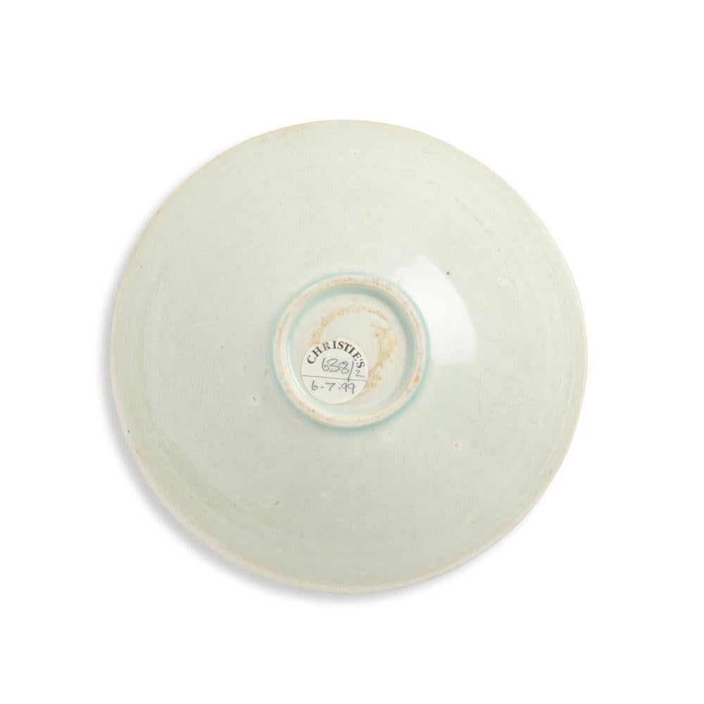 Bol à fleurs chinois Qingbai incisé, Dynastie Song, Ex Christie's

Provenance : Collection privée de Melbourne. Christie's Melbourne, 6/7/1999, lot 638. 

Dimensions : Hauteur : 6.2cm Diamètre : 19.2cm