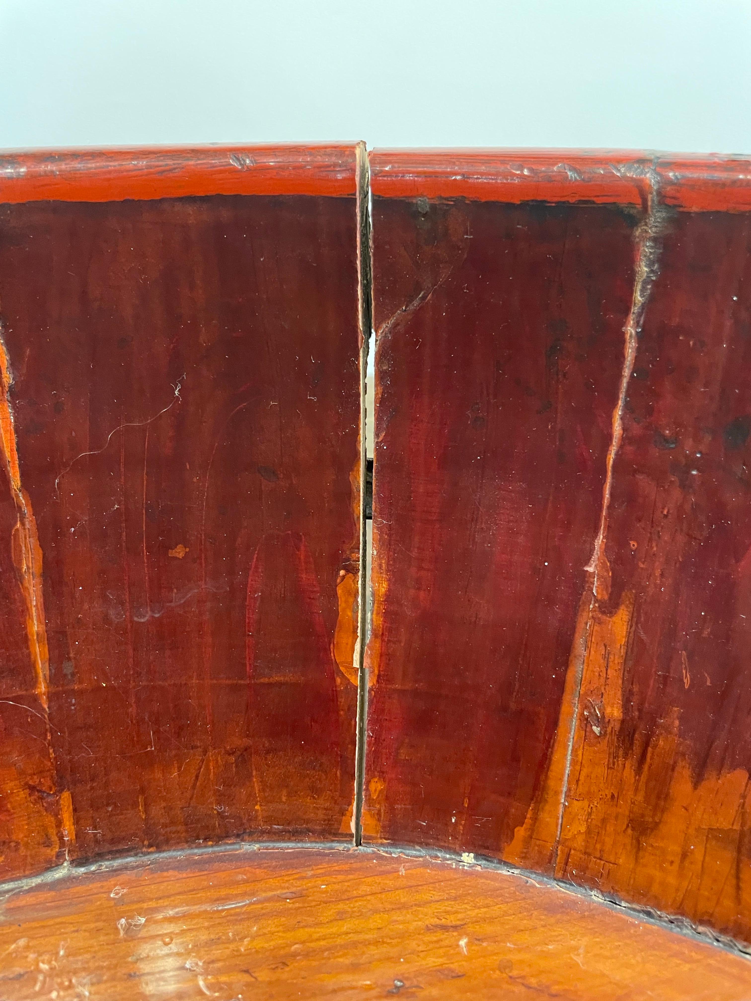 A Chinese Red Lacquer Baby Bath with Mark, Late 19th Century For Sale 1