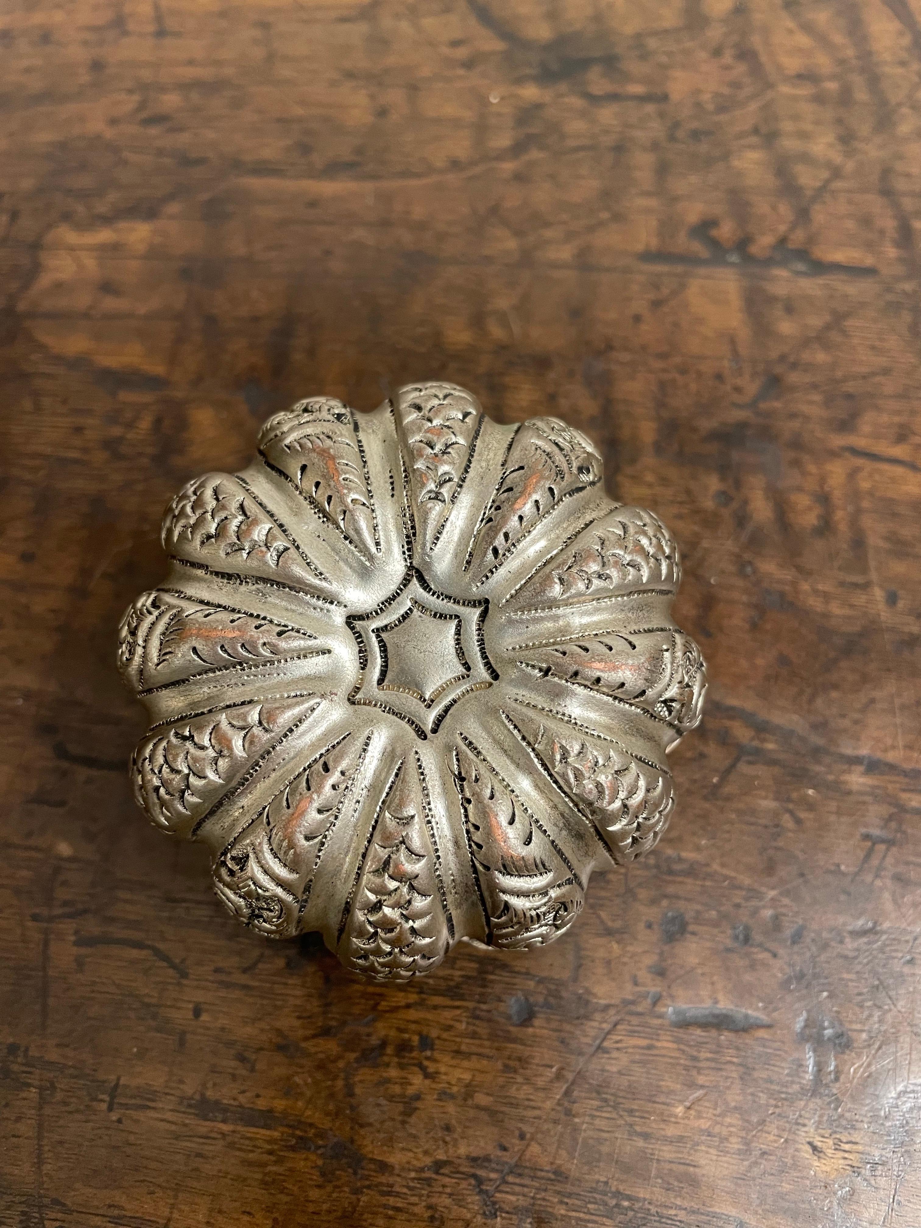 Hand-Crafted A Chinese Silver Apple Shaped Lidded Jewellery Box, Early 20th Century For Sale