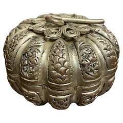 A Chinese Silver Apple Shaped Lidded Jewellery Box, Early 20th Century