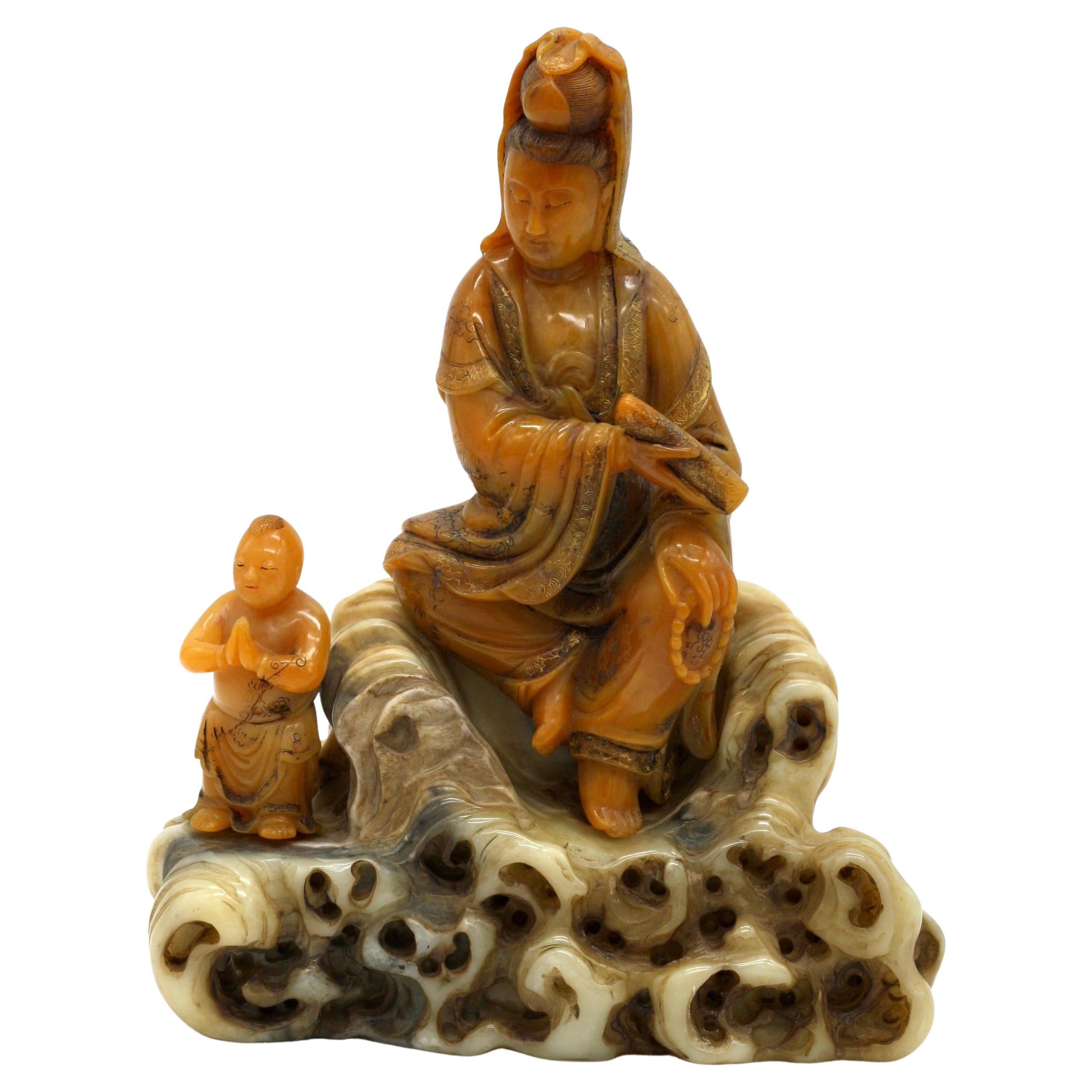 Figure en pierre de savon chinoise d'Avalokiteshvara en vente