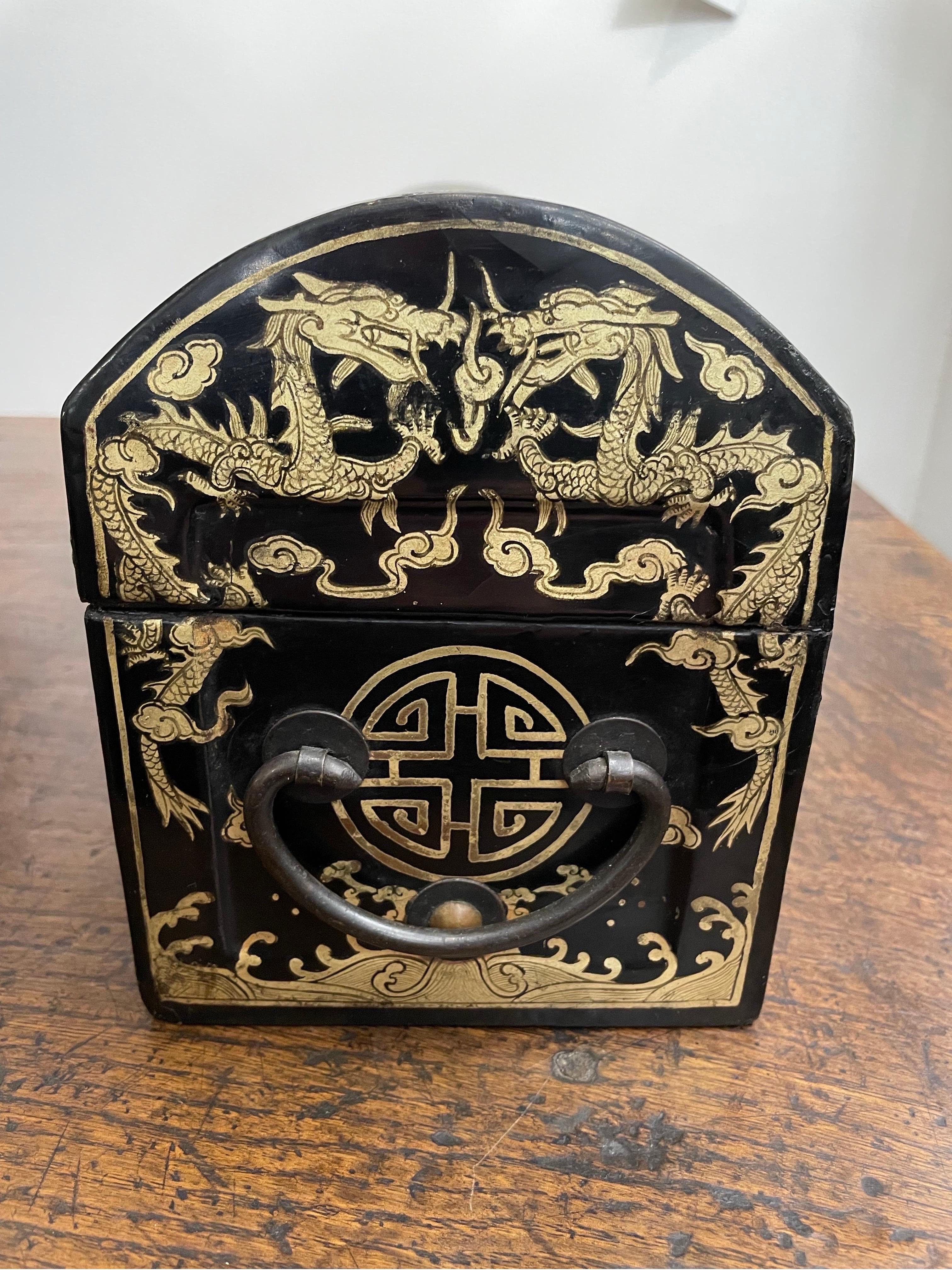 Hardwood A Chinese Timber Black and Gilt Lacquerware Pillow Box, Early 20th Century For Sale