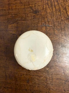 A Chinese Zhangzhou Round Porcelain Lidded Container, 17th Century