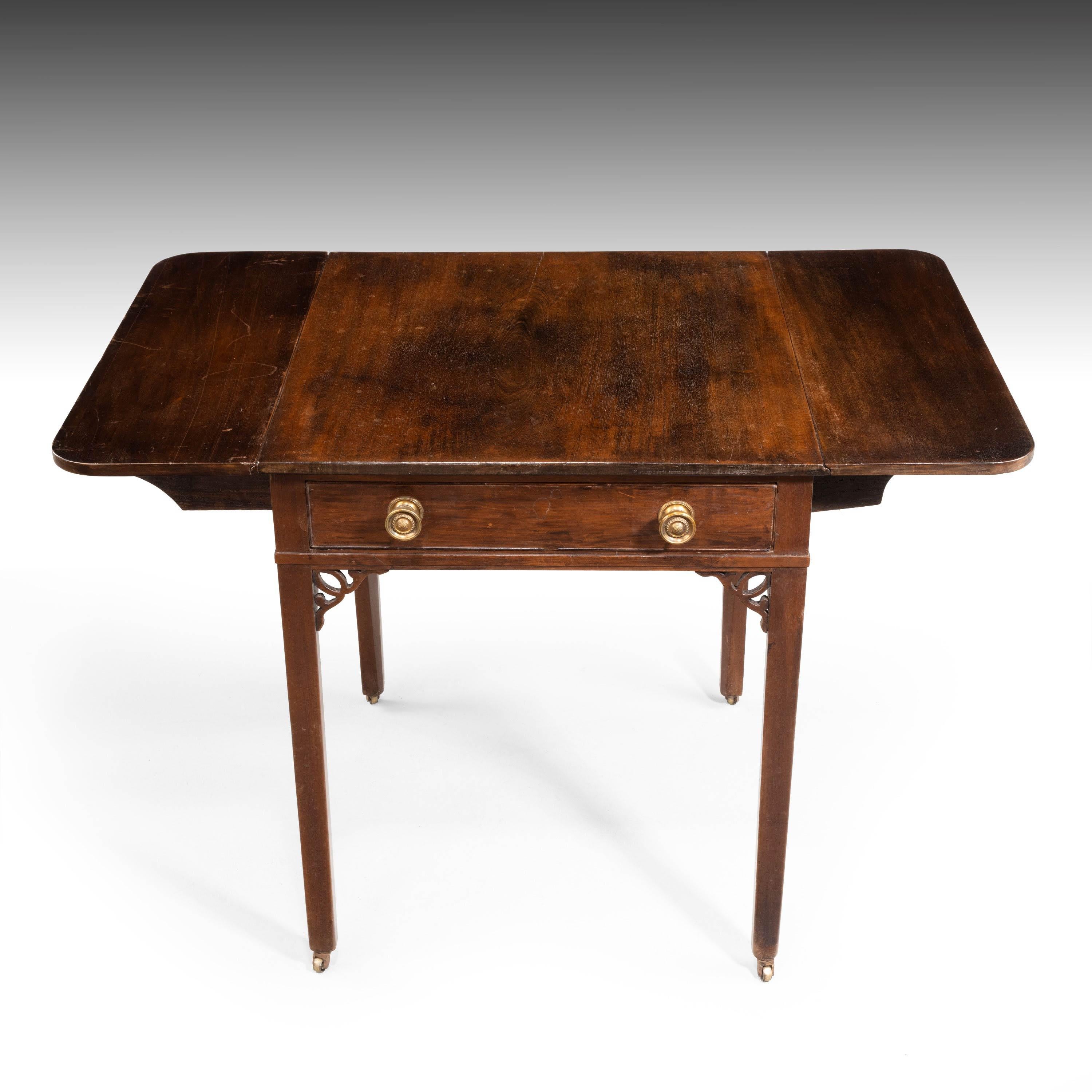 Chippendale Period Mahogany Pembroke Table In Good Condition In Peterborough, Northamptonshire