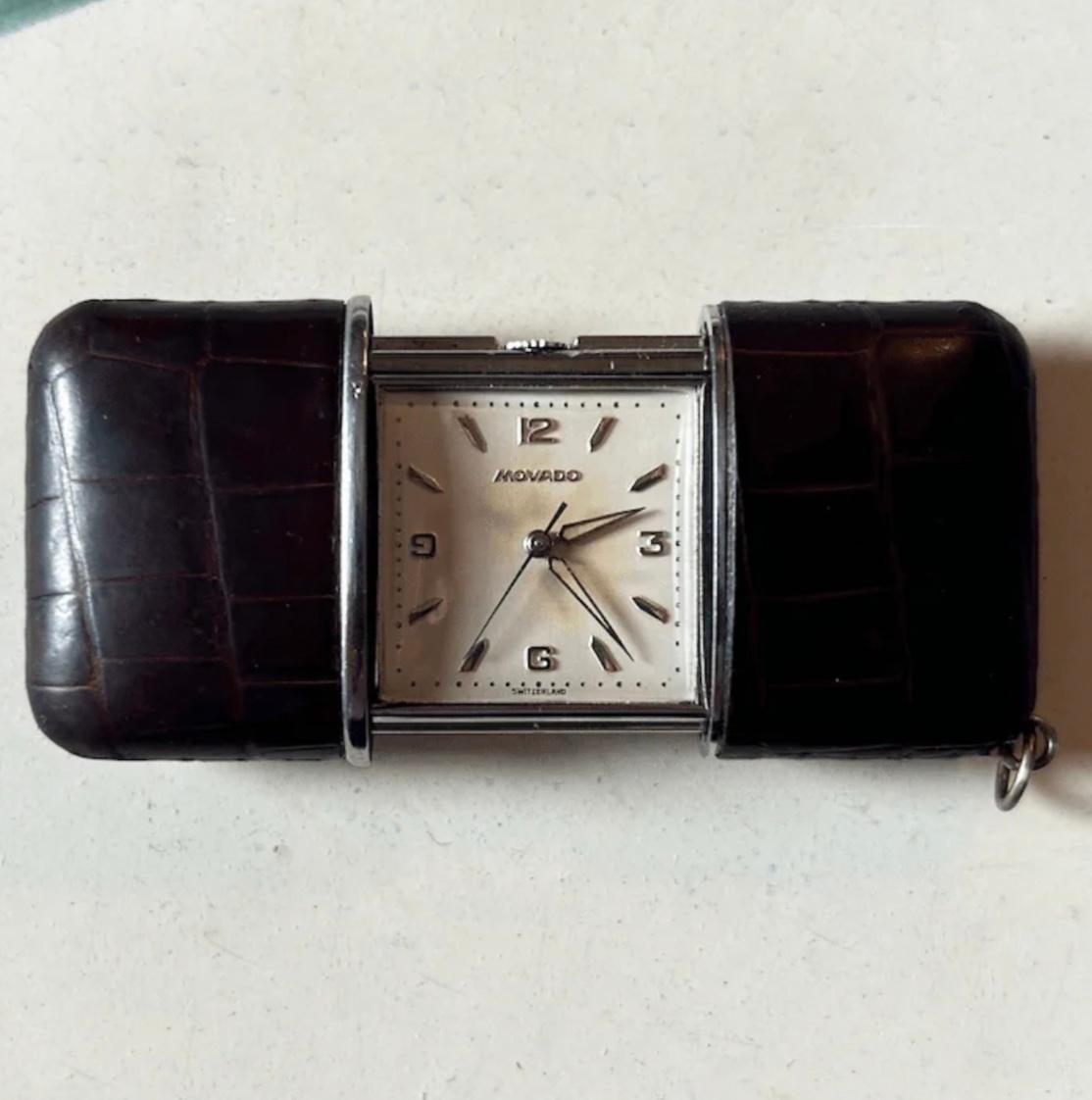  Movado travel clock 1950s In Good Condition For Sale In London, GB