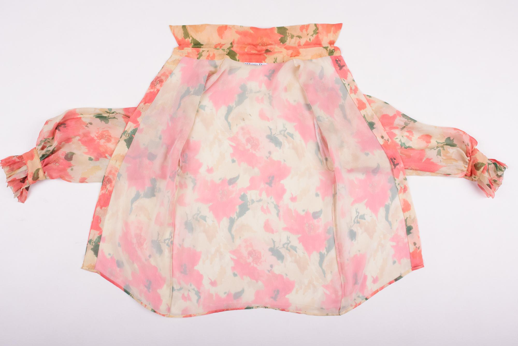 A Christian Dior boutique Chiffon blouse and skirt By Marc Bohan Circa 1980 In Good Condition For Sale In Toulon, FR