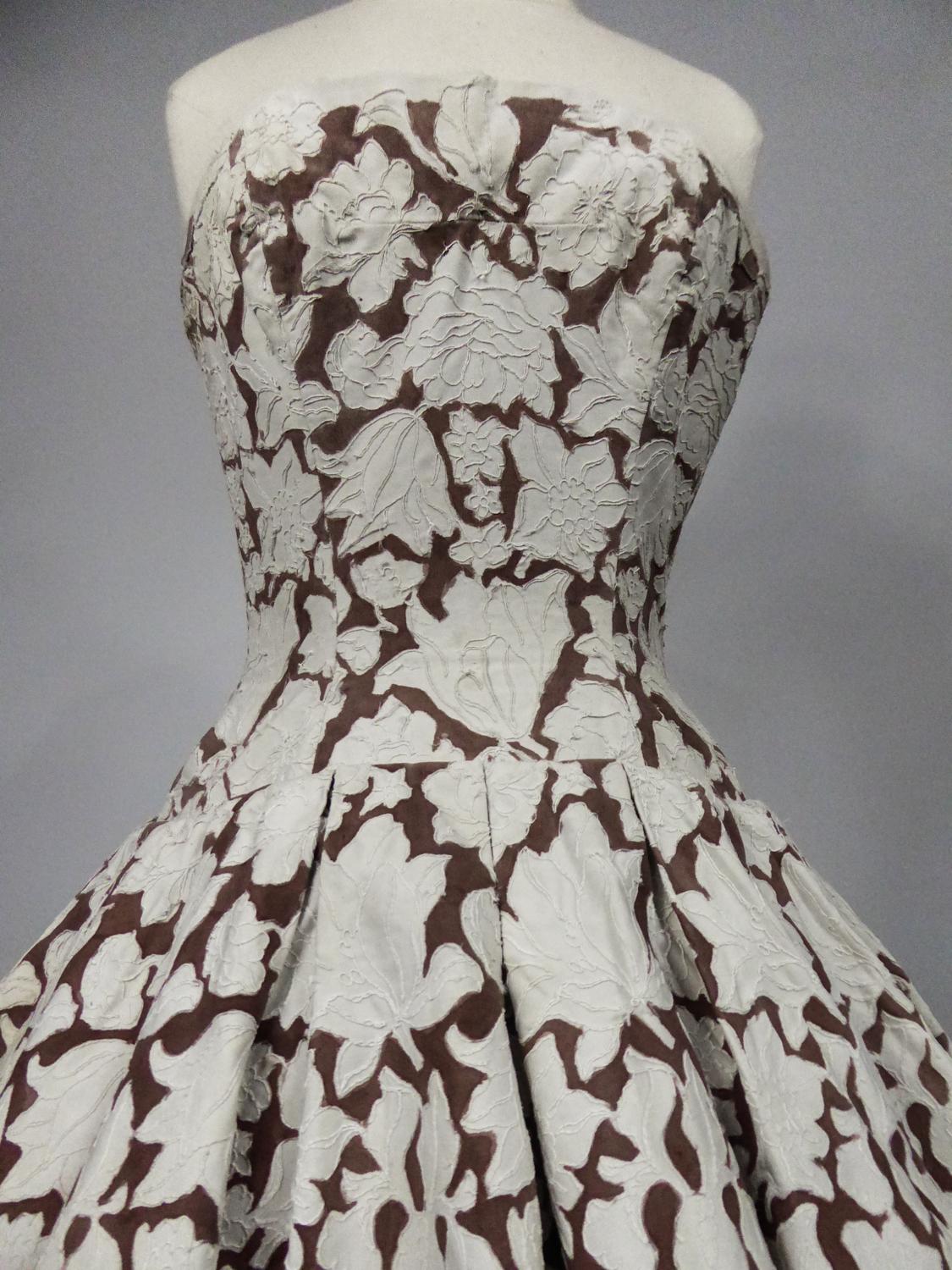 A Christian Dior Couture Ball-Gown Numbered 03683 Circa 1954/1957 In Good Condition In Toulon, FR