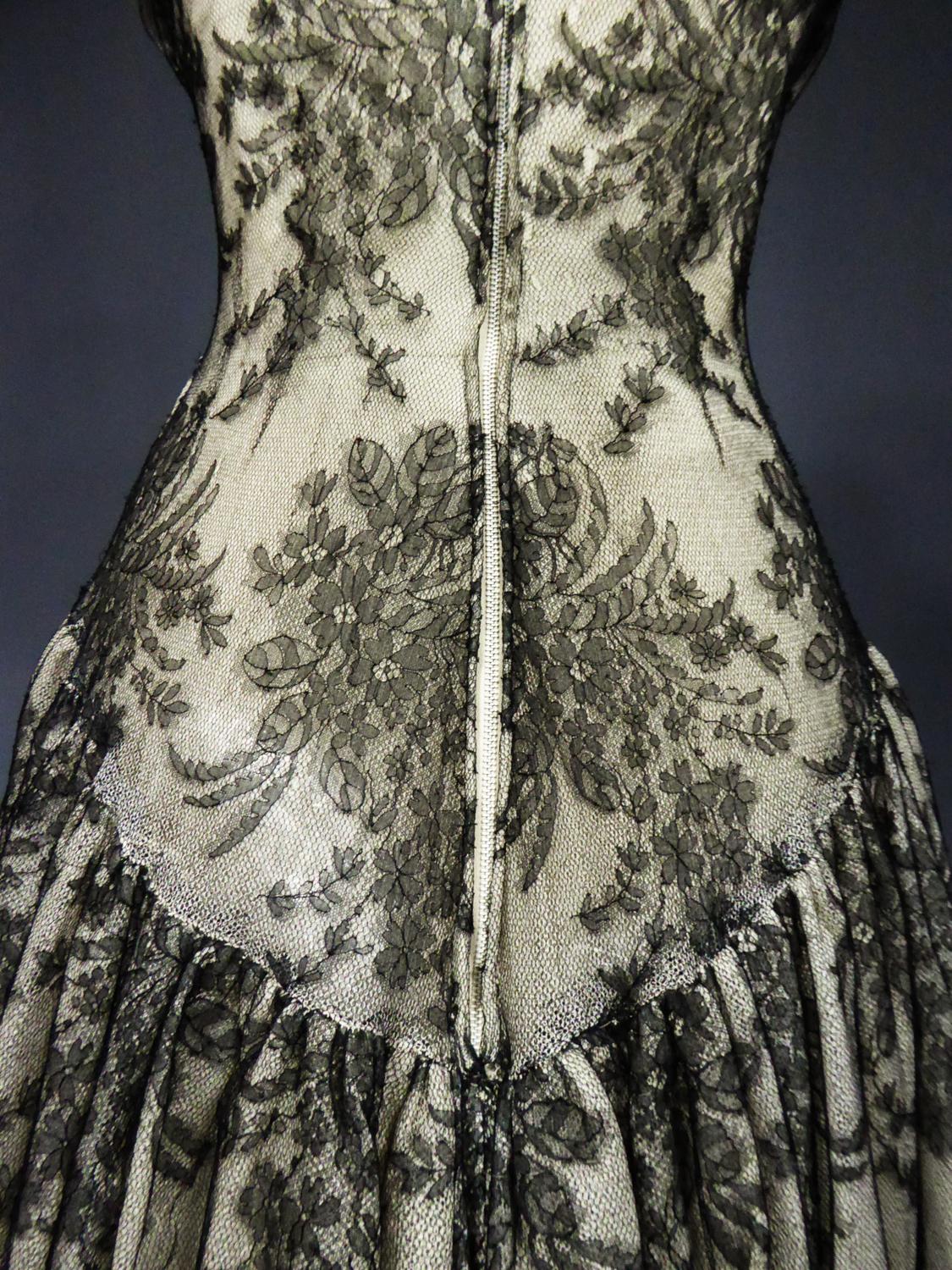 A Christian Dior Lace Couture Gown Collection Ligne Oblique (?) Circa 1950 For Sale 6