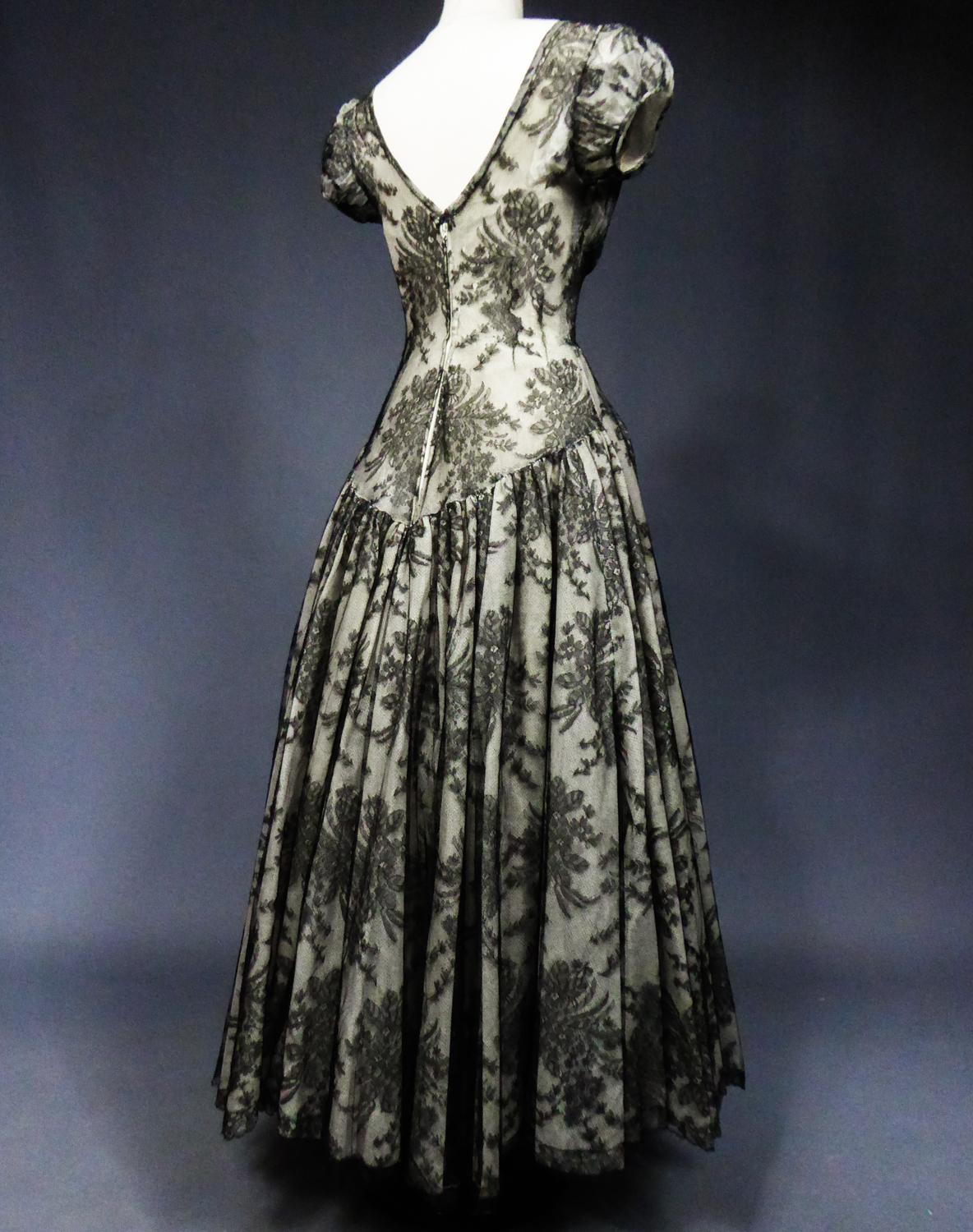 A Christian Dior Lace Couture Gown Collection Ligne Oblique (?) Circa 1950 For Sale 8