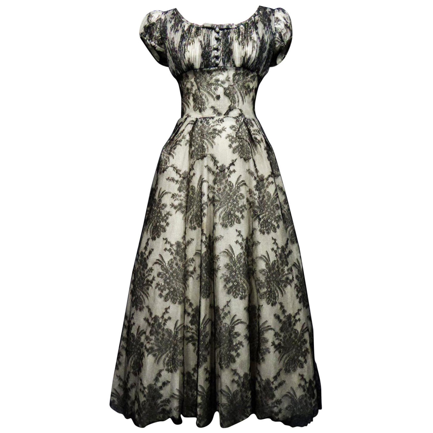 Robe de couture en dentelle Christian Dior Collection Ligne Oblique ( ?) Circa 1950