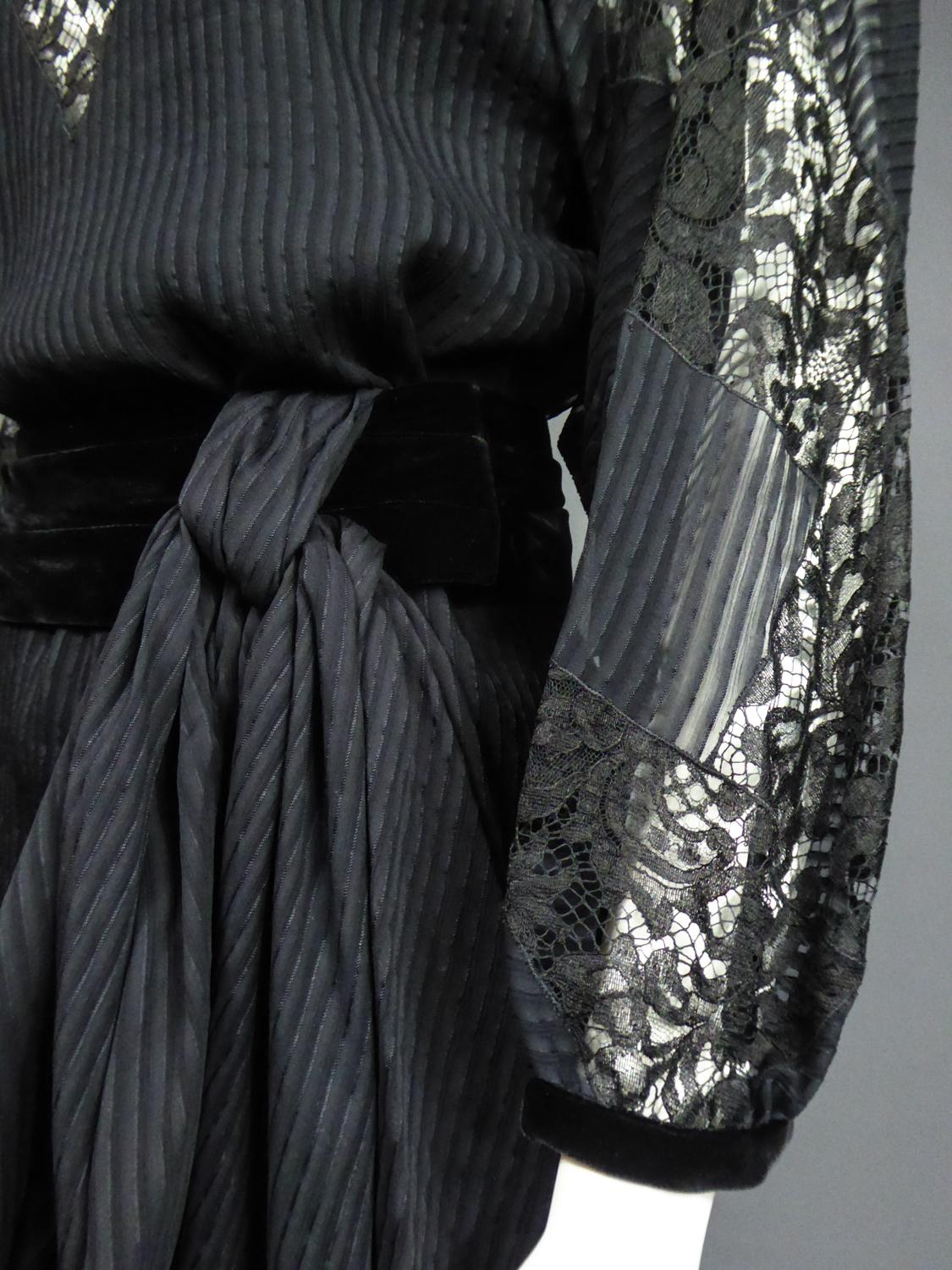 Ein Christian Dior-Marc Bohan Kleines Schwarzes Kleid mit der Nummer 15843 Frühjahr/Sommer 1982 im Angebot 8