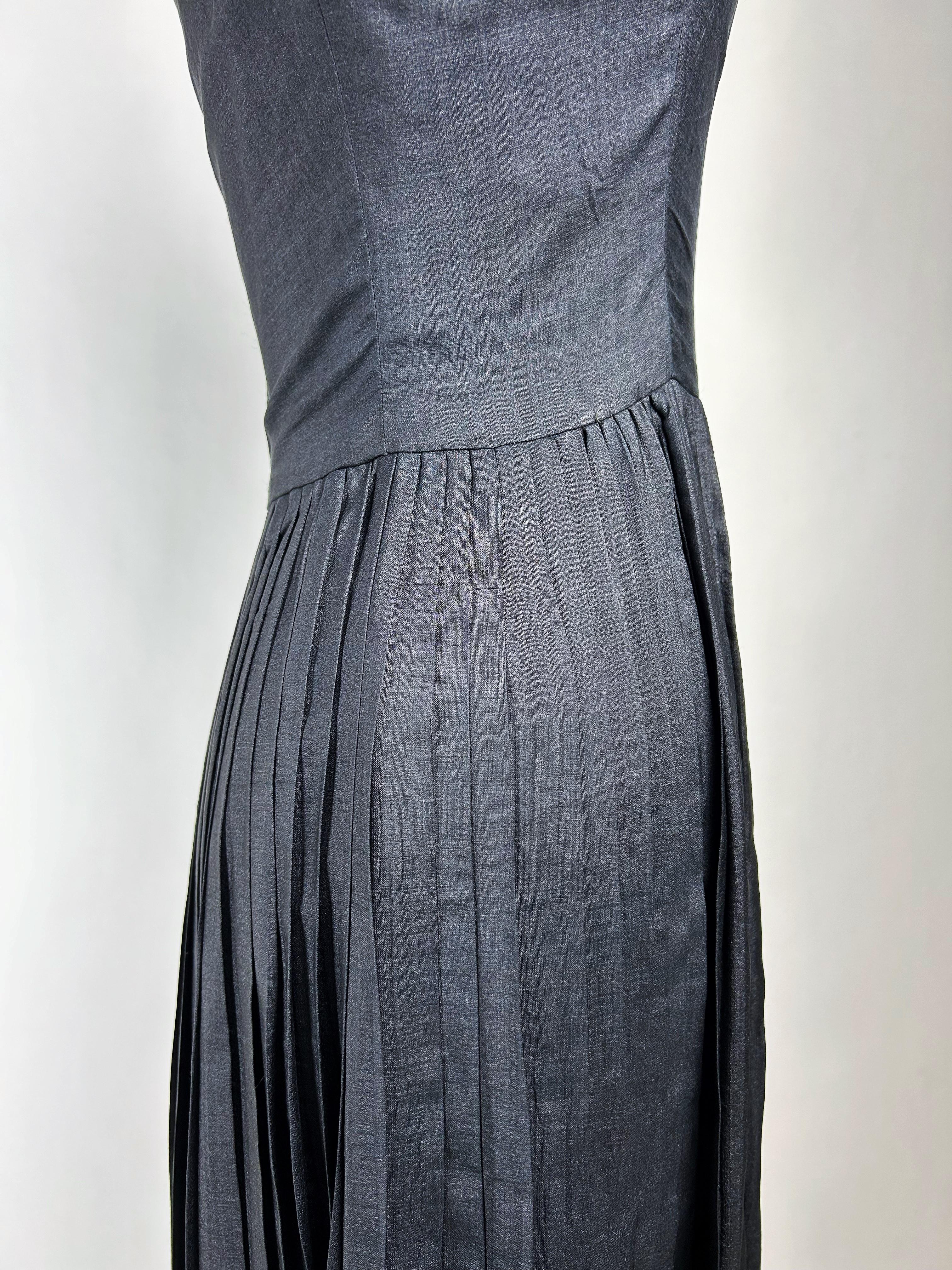 A Christian Dior New-York Grey Silk Dress and Jacket Circa 1958 For Sale 4