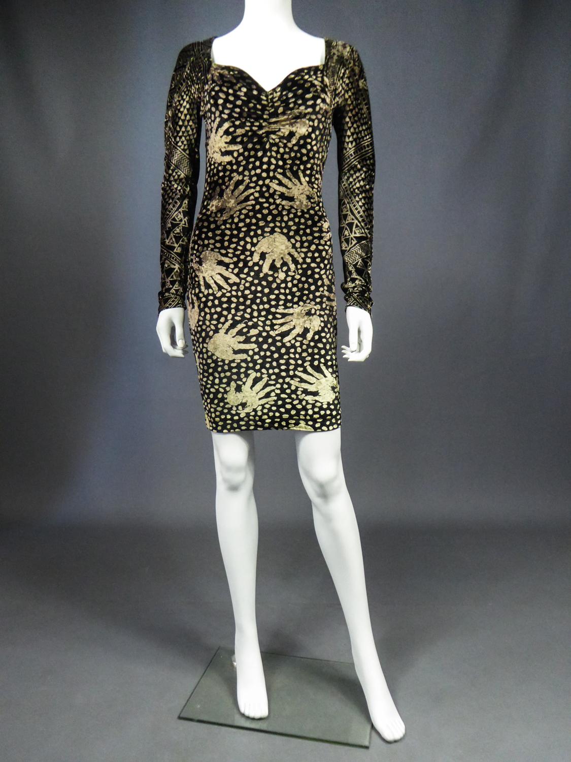 Une robe de Christian Lacroix en velours imprimé Circa 1991/2000 Pour femmes en vente