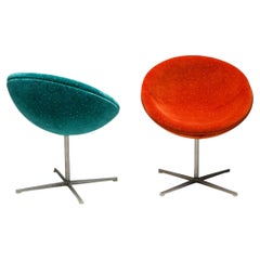 A Chromatic Dream: The Verner Panton C1 Armchair, Reimagined in Velvet