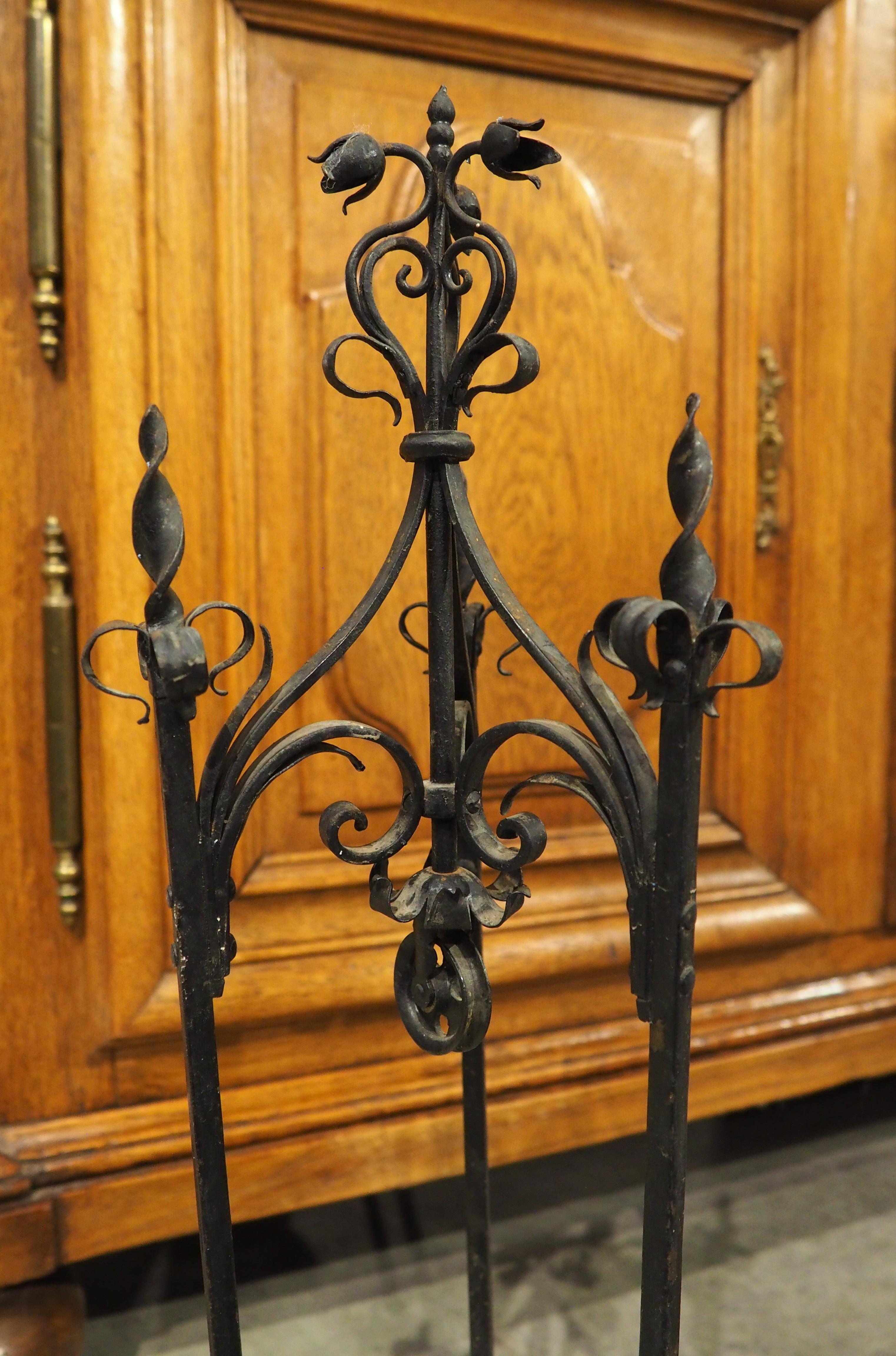 A Circa 1900 Cast Replica Model of the François Sauvage Well Head, Cluny, Paris (Gegossen) im Angebot