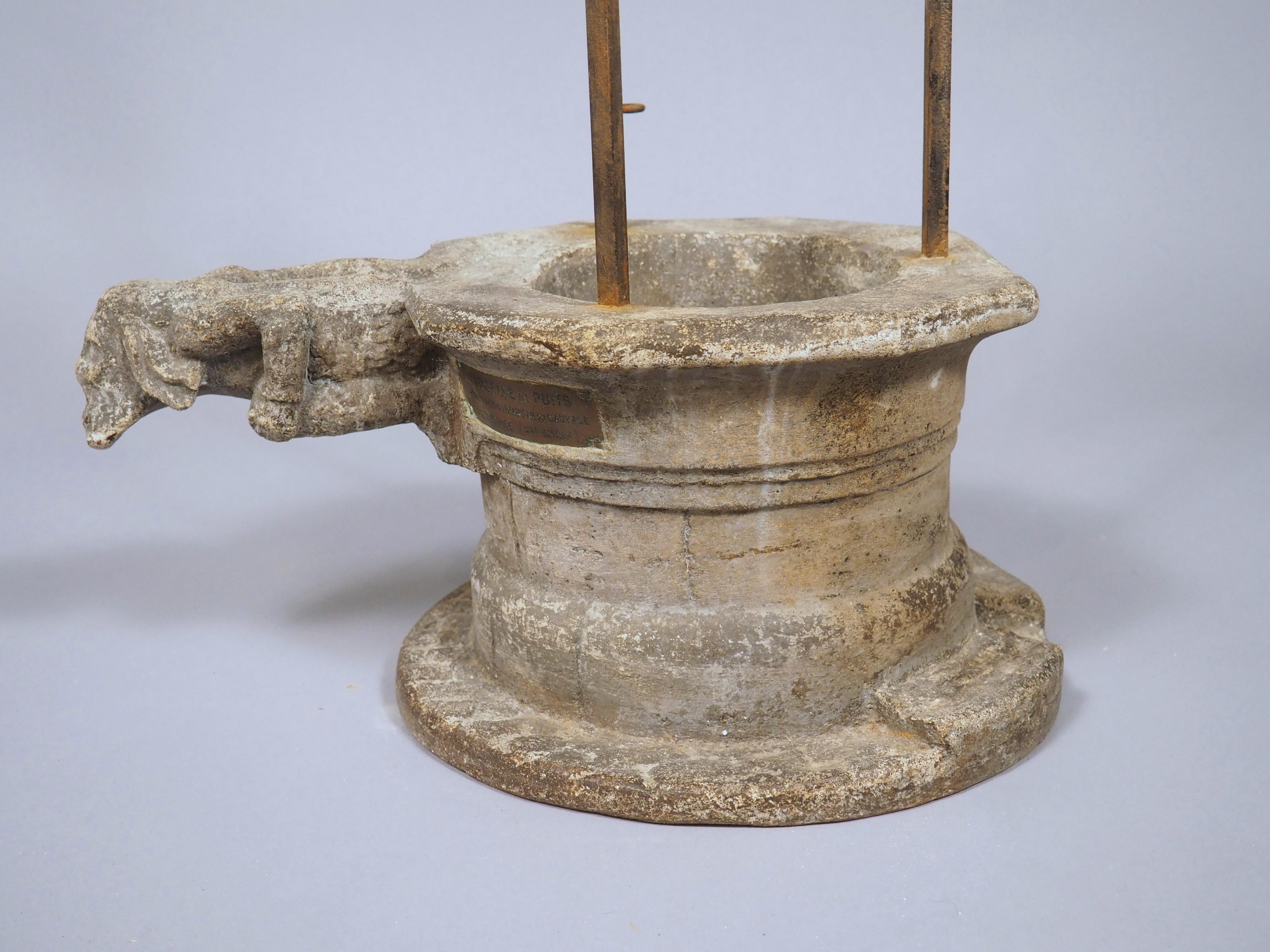 Français Modèle de réplique de la tête de puits de François Sauvage, Cluny, Paris, vers 1900 en vente