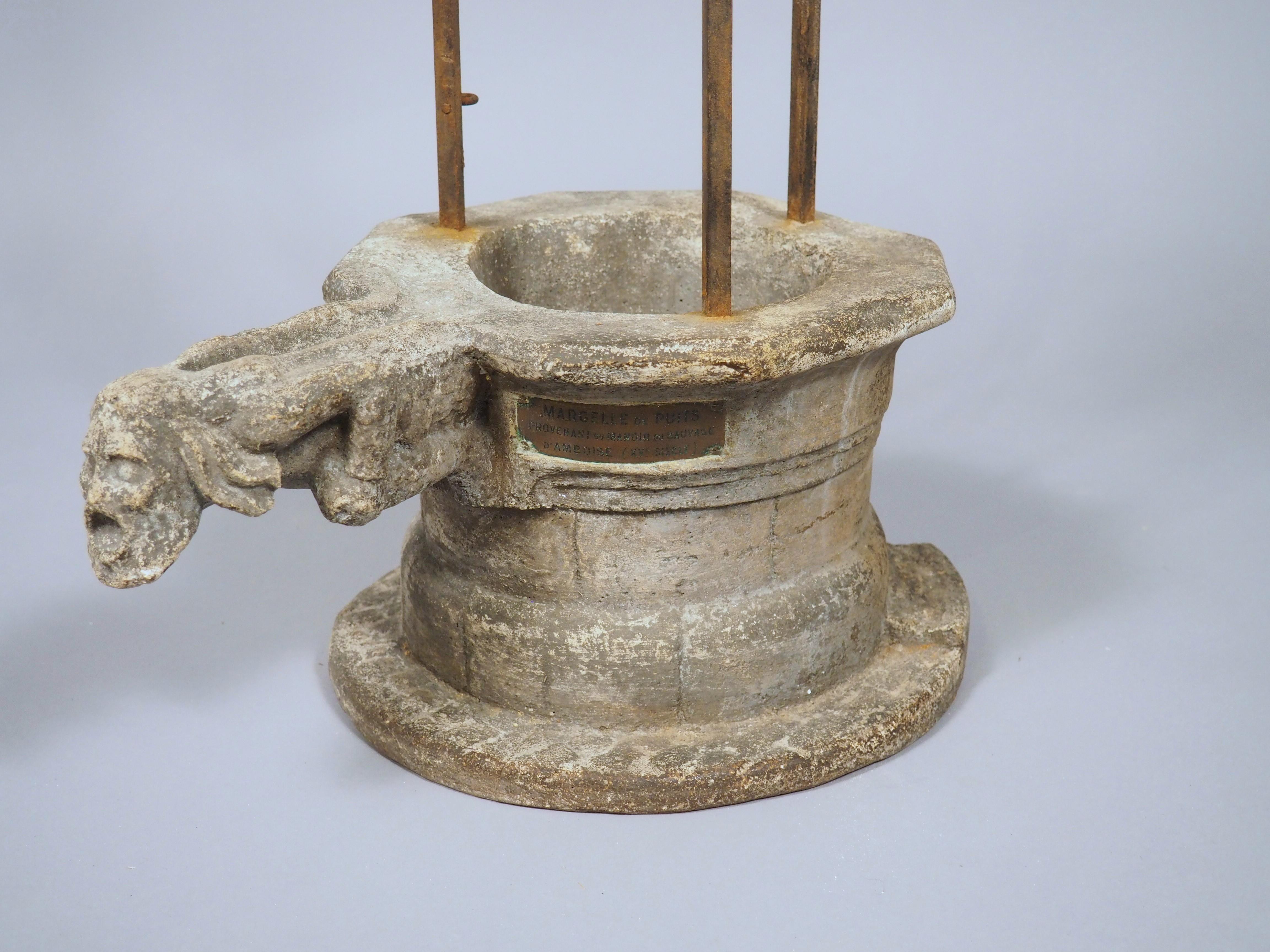 Début du 20ème siècle Modèle de réplique de la tête de puits de François Sauvage, Cluny, Paris, vers 1900 en vente